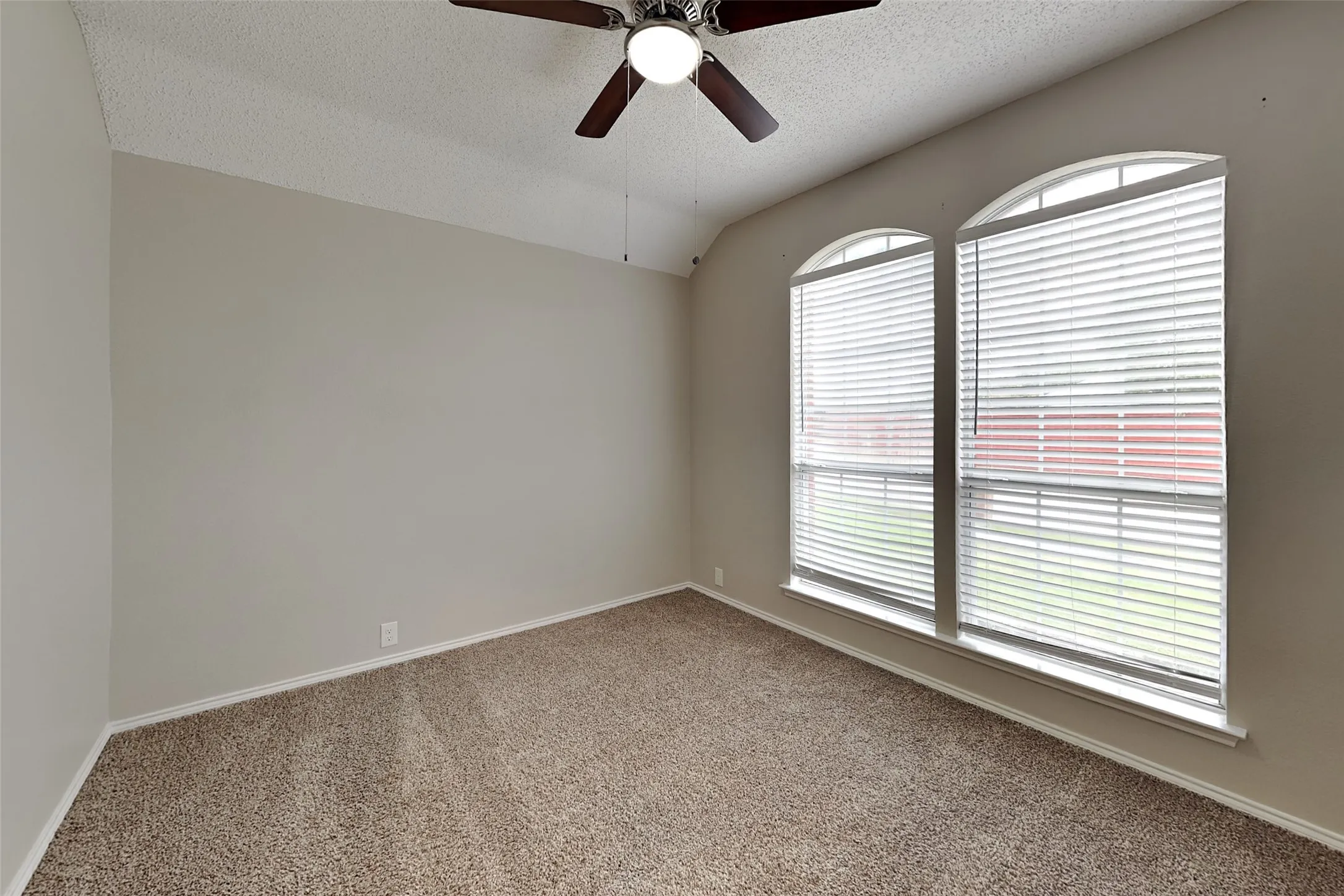 Single Family Residence For Rent in Collin County , 7411 Sonoma Valley Drive, Frisco, Texas 75035, 3 Bedroom, 2 Bathroom, 2 Garage spaces, 1,705 Sqft, built in 1998, mls#21305746, Real Estate Agent in Frisco, Homes For Rent in Collin county, Homes For Rent in Frisco, Realtor in Frisco Texas, Real Estate Brokerage Independent Realty Texas, Luminita Cordes Realtor
