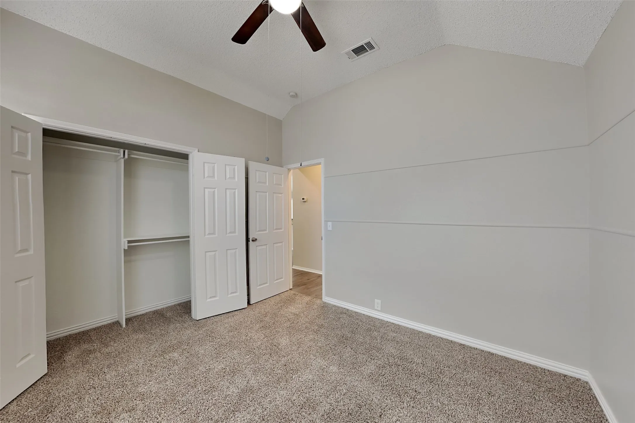 Single Family Residence For Rent in Collin County , 7411 Sonoma Valley Drive, Frisco, Texas 75035, 3 Bedroom, 2 Bathroom, 2 Garage spaces, 1,705 Sqft, built in 1998, mls#21305746, Real Estate Agent in Frisco, Homes For Rent in Collin county, Homes For Rent in Frisco, Realtor in Frisco Texas, Real Estate Brokerage Independent Realty Texas, Luminita Cordes Realtor