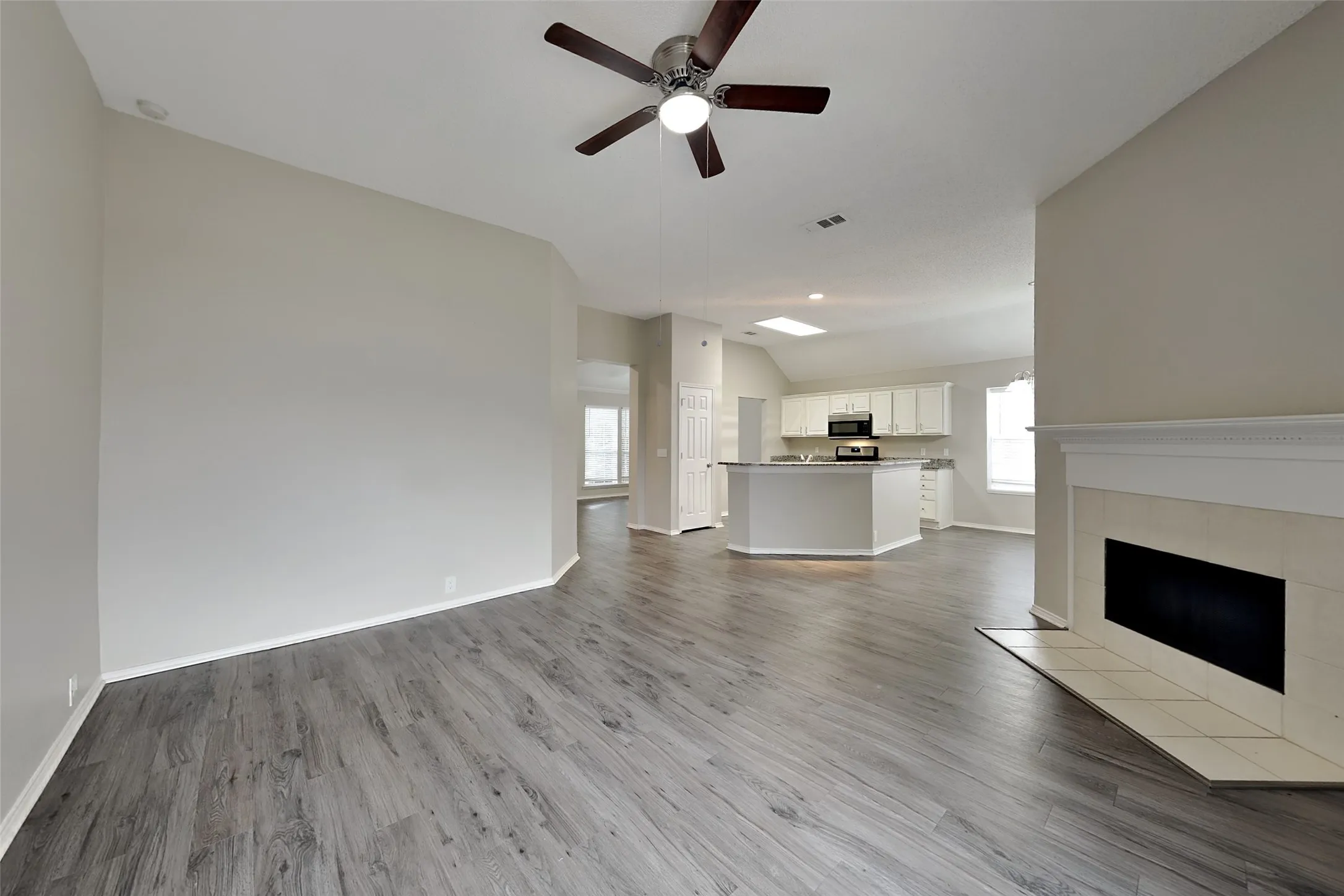 Single Family Residence For Rent in Collin County , 7411 Sonoma Valley Drive, Frisco, Texas 75035, 3 Bedroom, 2 Bathroom, 2 Garage spaces, 1,705 Sqft, built in 1998, mls#21305746, Real Estate Agent in Frisco, Homes For Rent in Collin county, Homes For Rent in Frisco, Realtor in Frisco Texas, Real Estate Brokerage Independent Realty Texas, Luminita Cordes Realtor