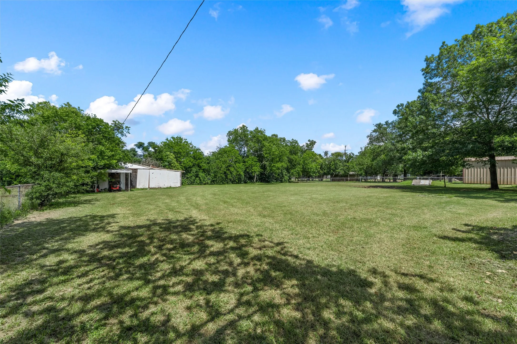 Single Family Residence For Sale in Mc Lennan County , 600 S Andrews Drive, Robinson, Texas 76706, 3 Bedroom, 3 Bathroom, Garage spaces, 2,378 Sqft, built in 1973, mls#21296264, Real Estate Agent in Robinson, Homes For Sale in Mc Lennan county, Homes For Sale in Robinson, Realtor in Robinson Texas, Real Estate Brokerage Independent Realty Texas, Luminita Cordes Realtor