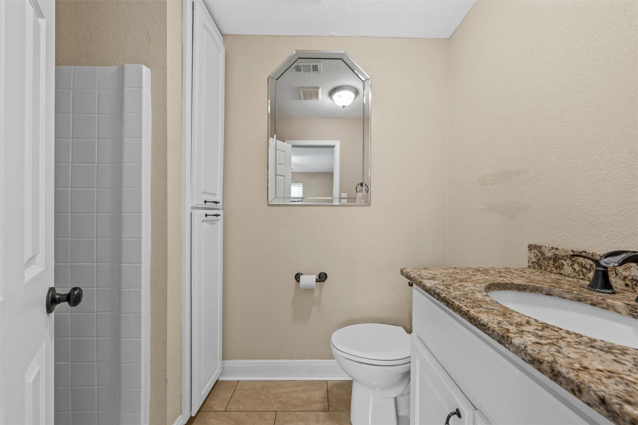 Single Family Residence For Sale in Mc Lennan County , 600 S Andrews Drive, Robinson, Texas 76706, 3 Bedroom, 3 Bathroom, Garage spaces, 2,378 Sqft, built in 1973, mls#21296264, Real Estate Agent in Robinson, Homes For Sale in Mc Lennan county, Homes For Sale in Robinson, Realtor in Robinson Texas, Real Estate Brokerage Independent Realty Texas, Luminita Cordes Realtor
