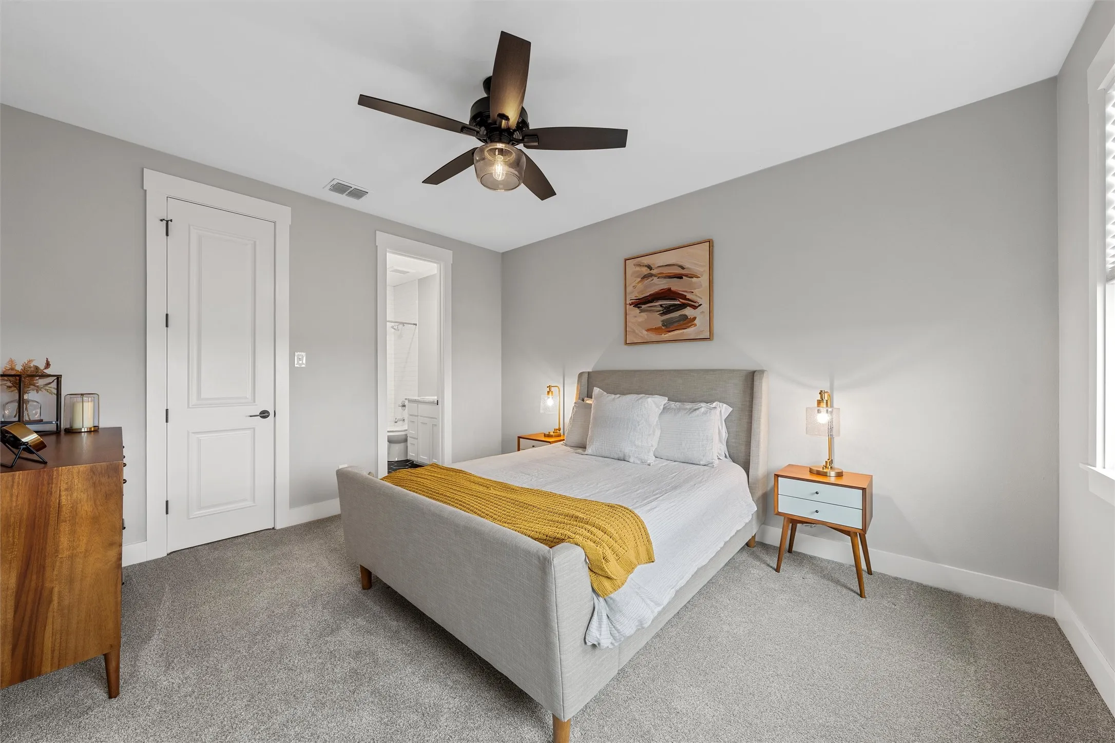 Single Family Residence For Sale in Mc Lennan County , 252 Austin Hines Drive, China Spring, Texas 76633, 4 Bedroom, 4 Bathroom, 2 Garage spaces, 3,692 Sqft, built in 2017, mls#21305076, Real Estate Agent in China Spring, Homes For Sale in Mc Lennan county, Homes For Sale in China Spring, Realtor in China Spring Texas, Real Estate Brokerage Independent Realty Texas, Luminita Cordes Realtor