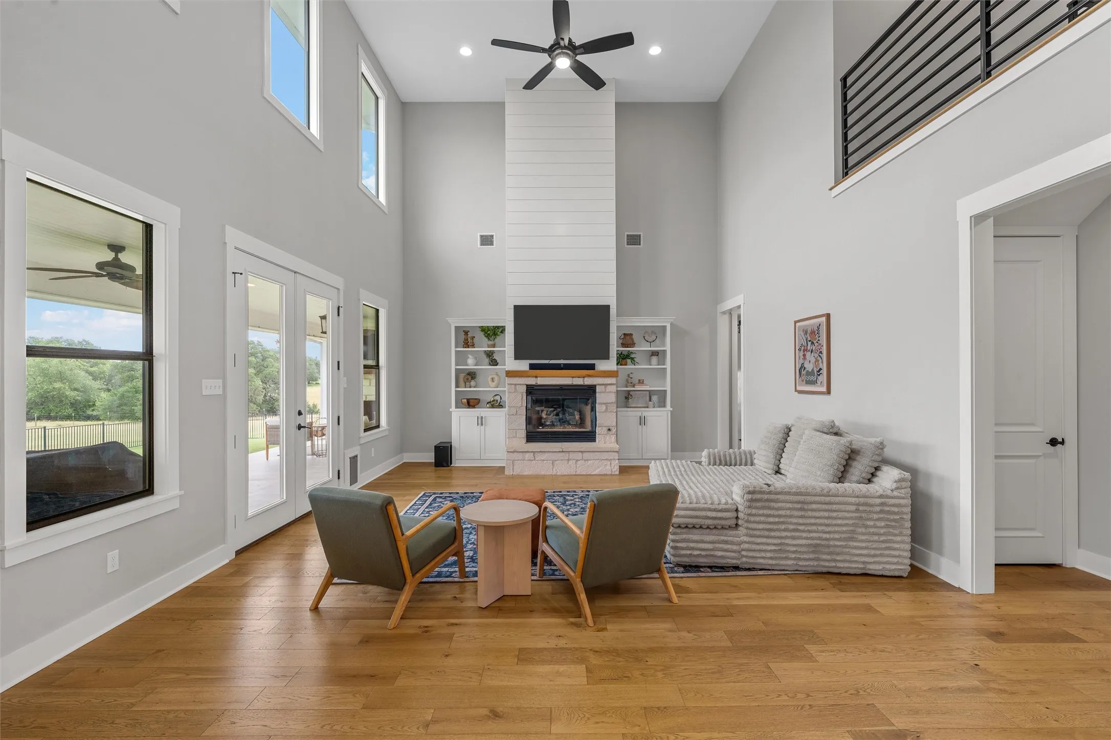 Single Family Residence For Sale in Mc Lennan County , 252 Austin Hines Drive, China Spring, Texas 76633, 4 Bedroom, 4 Bathroom, 2 Garage spaces, 3,692 Sqft, built in 2017, mls#21305076, Real Estate Agent in China Spring, Homes For Sale in Mc Lennan county, Homes For Sale in China Spring, Realtor in China Spring Texas, Real Estate Brokerage Independent Realty Texas, Luminita Cordes Realtor
