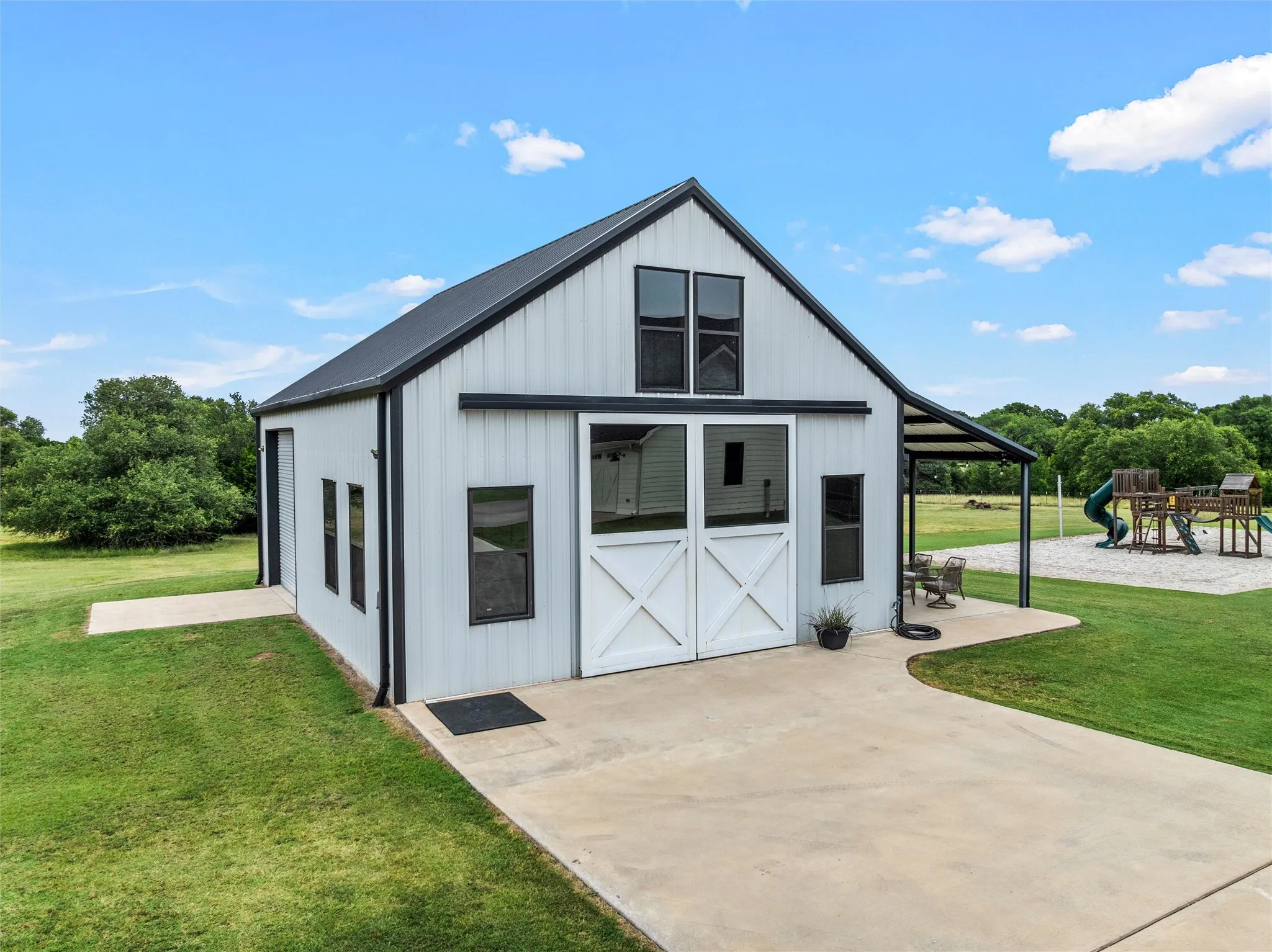 Single Family Residence For Sale in Mc Lennan County , 252 Austin Hines Drive, China Spring, Texas 76633, 4 Bedroom, 4 Bathroom, 2 Garage spaces, 3,692 Sqft, built in 2017, mls#21305076, Real Estate Agent in China Spring, Homes For Sale in Mc Lennan county, Homes For Sale in China Spring, Realtor in China Spring Texas, Real Estate Brokerage Independent Realty Texas, Luminita Cordes Realtor
