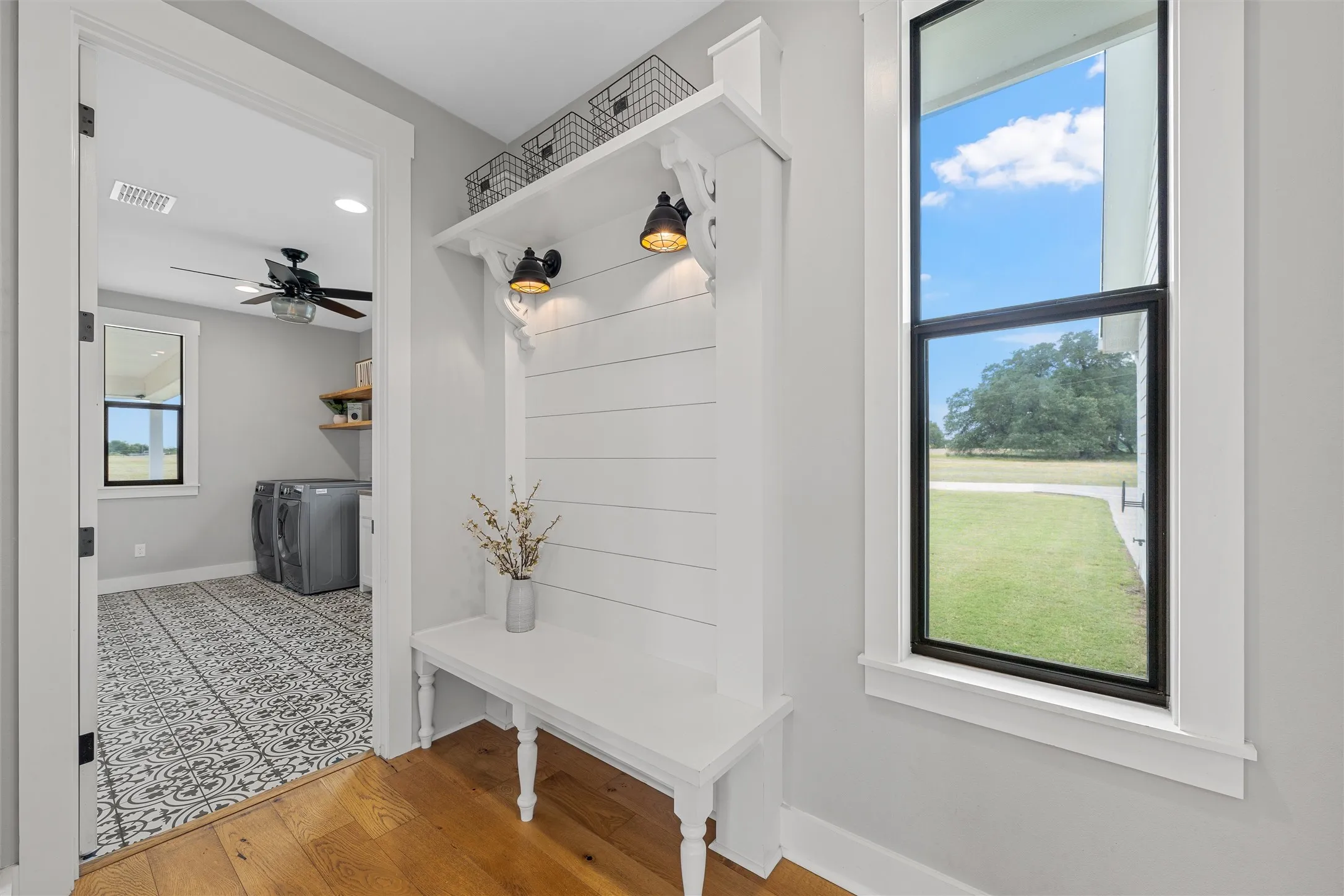 Single Family Residence For Sale in Mc Lennan County , 252 Austin Hines Drive, China Spring, Texas 76633, 4 Bedroom, 4 Bathroom, 2 Garage spaces, 3,692 Sqft, built in 2017, mls#21305076, Real Estate Agent in China Spring, Homes For Sale in Mc Lennan county, Homes For Sale in China Spring, Realtor in China Spring Texas, Real Estate Brokerage Independent Realty Texas, Luminita Cordes Realtor
