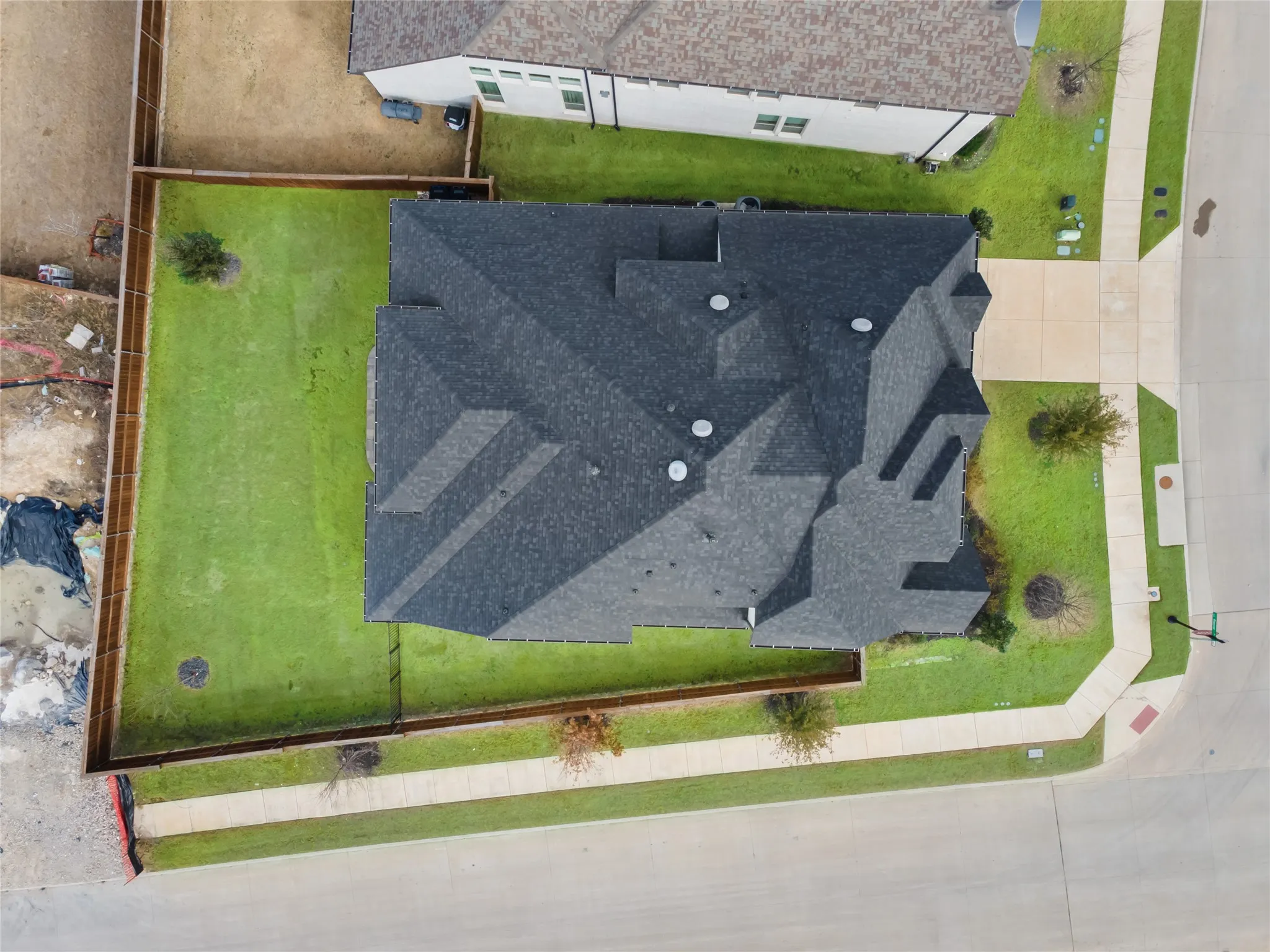 Single Family Residence For Sale in Collin County , 3525 Dancer Road, Celina, Texas 75009, 4 Bedroom, 5 Bathroom, 3 Garage spaces, 3,725 Sqft, built in 2022, mls#21304446, Real Estate Agent in Celina, Homes For Sale in Collin county, Homes For Sale in Celina, Realtor in Celina Texas, Real Estate Brokerage Independent Realty Texas, Luminita Cordes Realtor