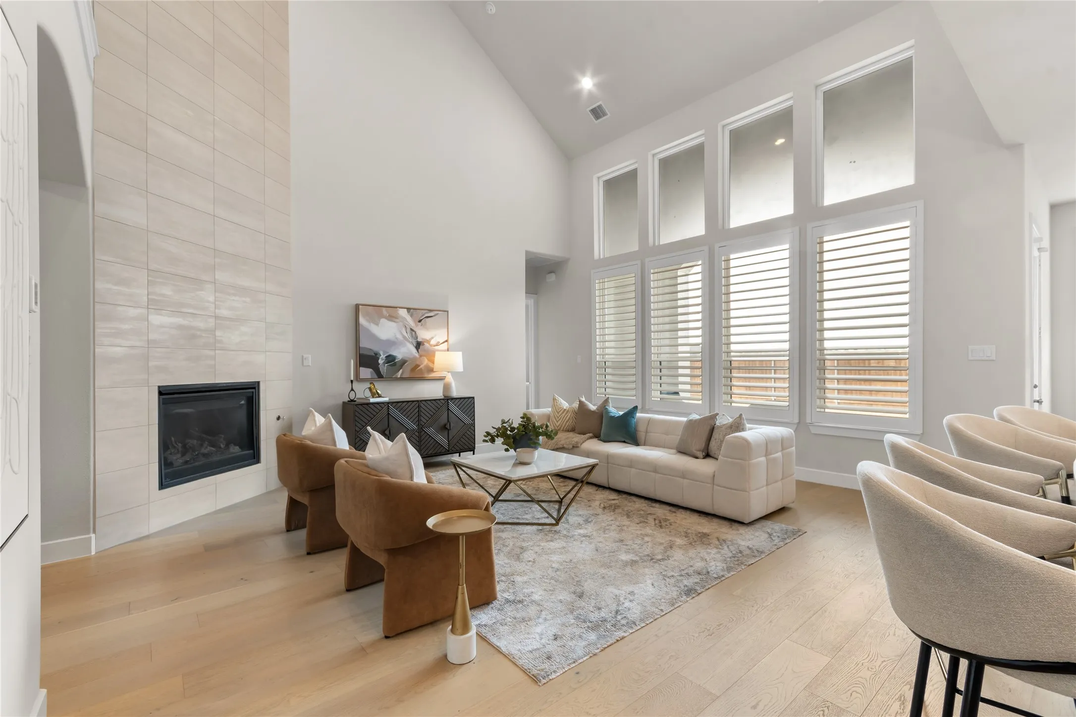 Single Family Residence For Sale in Collin County , 3525 Dancer Road, Celina, Texas 75009, 4 Bedroom, 5 Bathroom, 3 Garage spaces, 3,725 Sqft, built in 2022, mls#21304446, Real Estate Agent in Celina, Homes For Sale in Collin county, Homes For Sale in Celina, Realtor in Celina Texas, Real Estate Brokerage Independent Realty Texas, Luminita Cordes Realtor
