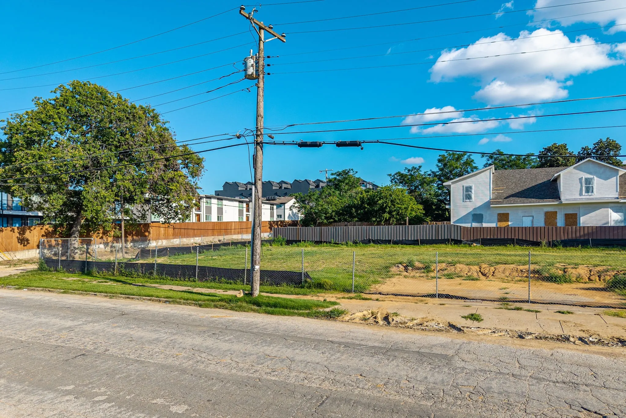 Unimproved Land For Sale in Dallas County , 722 N Marsalis Avenue, Dallas, Texas 75203, 0, 0, Garage spaces, 0 Sqft, built in 0, Price $699,000, mls#21305778, Real Estate Agent in Dallas, Homes For Sale in Dallas county, Homes For Sale in Dallas, Realtor in Dallas Texas, Real Estate Brokerage Independent Realty Texas, Luminita Cordes Realtor