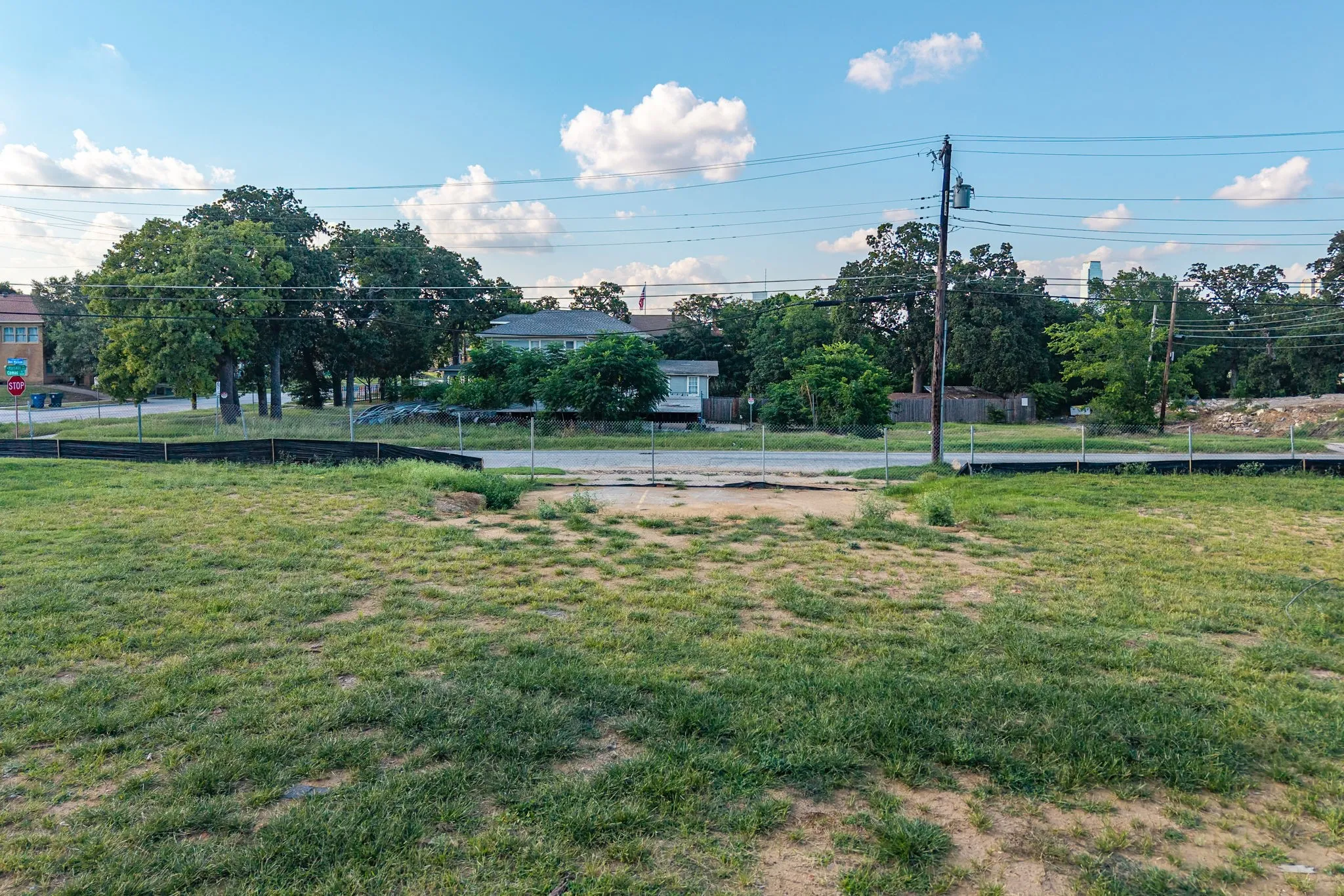 Unimproved Land For Sale in Dallas County , 722 N Marsalis Avenue, Dallas, Texas 75203, 0, 0, Garage spaces, 0 Sqft, built in 0, Price $699,000, mls#21305778, Real Estate Agent in Dallas, Homes For Sale in Dallas county, Homes For Sale in Dallas, Realtor in Dallas Texas, Real Estate Brokerage Independent Realty Texas, Luminita Cordes Realtor
