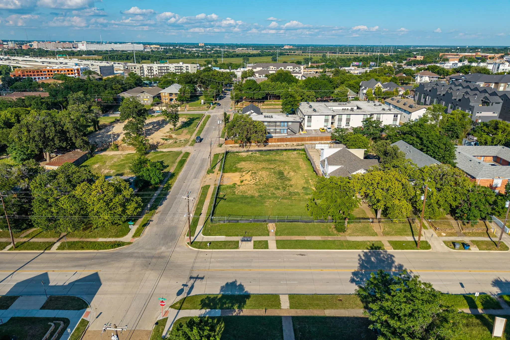 Unimproved Land For Sale in Dallas County , 722 N Marsalis Avenue, Dallas, Texas 75203, 0, 0, Garage spaces, 0 Sqft, built in 0, Price $699,000, mls#21305778, Real Estate Agent in Dallas, Homes For Sale in Dallas county, Homes For Sale in Dallas, Realtor in Dallas Texas, Real Estate Brokerage Independent Realty Texas, Luminita Cordes Realtor
