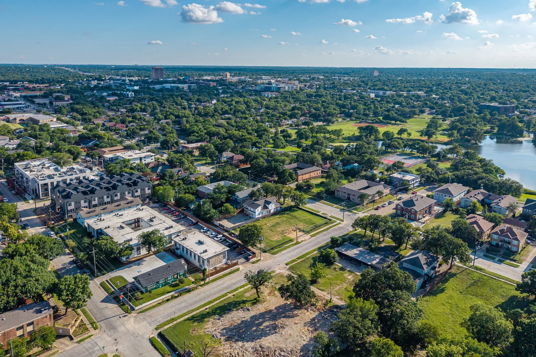 Unimproved Land For Sale in Dallas County , 722 N Marsalis Avenue, Dallas, Texas 75203, 0, 0, Garage spaces, 0 Sqft, built in 0, Price $699,000, mls#21305778, Real Estate Agent in Dallas, Homes For Sale in Dallas county, Homes For Sale in Dallas, Realtor in Dallas Texas, Real Estate Brokerage Independent Realty Texas, Luminita Cordes Realtor
