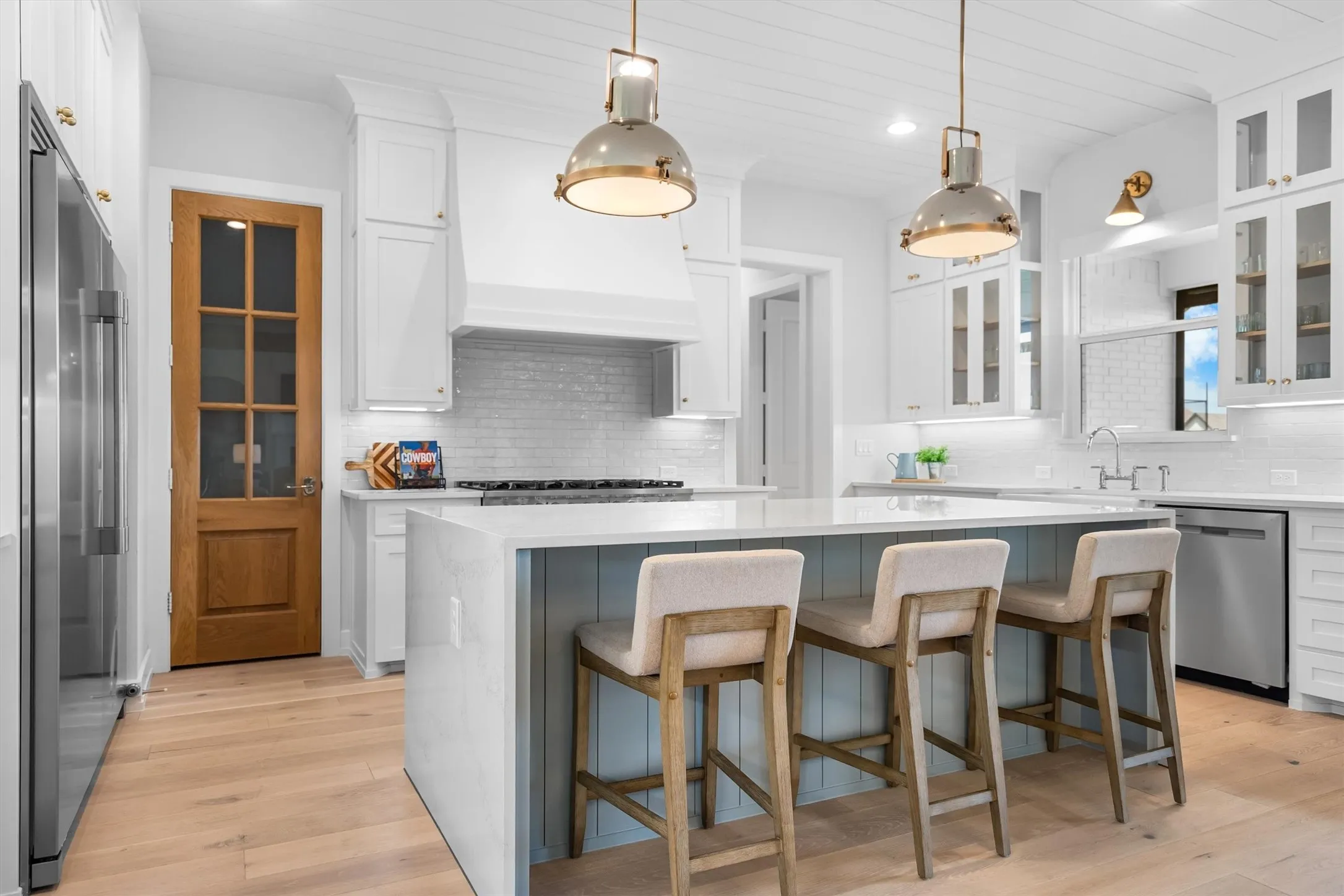 Single Family Residence For Sale in Denton County , 3300 Wellington Lane, Northlake, Texas 76247, 5 Bedroom, 4 Bathroom, 3 Garage spaces, 4,069 Sqft, built in 2023, mls#21243081, Real Estate Agent in Northlake, Homes For Sale in Denton county, Homes For Sale in Northlake, Realtor in Northlake Texas, Real Estate Brokerage Independent Realty Texas, Luminita Cordes Realtor