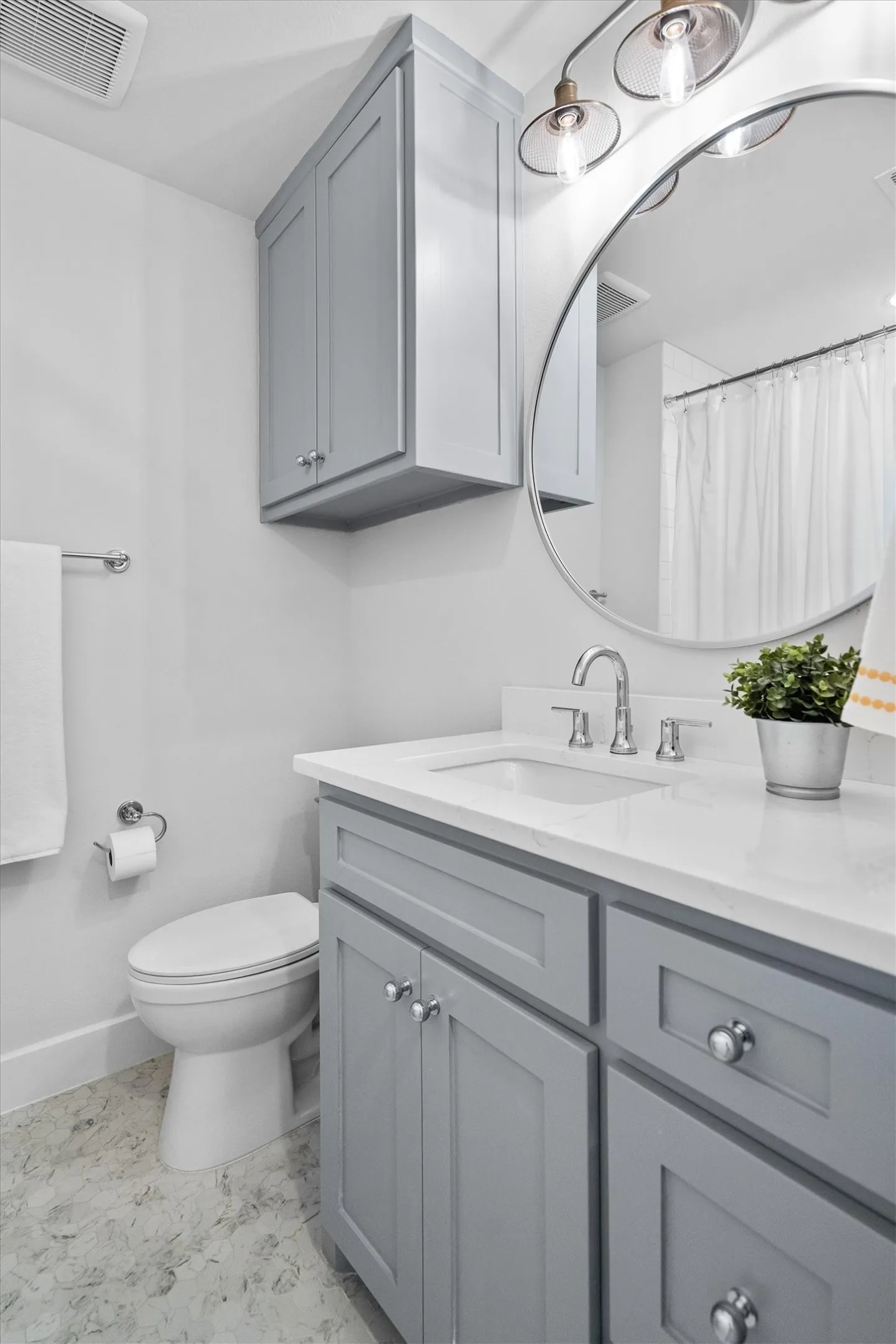 Single Family Residence For Sale in Denton County , 3300 Wellington Lane, Northlake, Texas 76247, 5 Bedroom, 4 Bathroom, 3 Garage spaces, 4,069 Sqft, built in 2023, mls#21243081, Real Estate Agent in Northlake, Homes For Sale in Denton county, Homes For Sale in Northlake, Realtor in Northlake Texas, Real Estate Brokerage Independent Realty Texas, Luminita Cordes Realtor