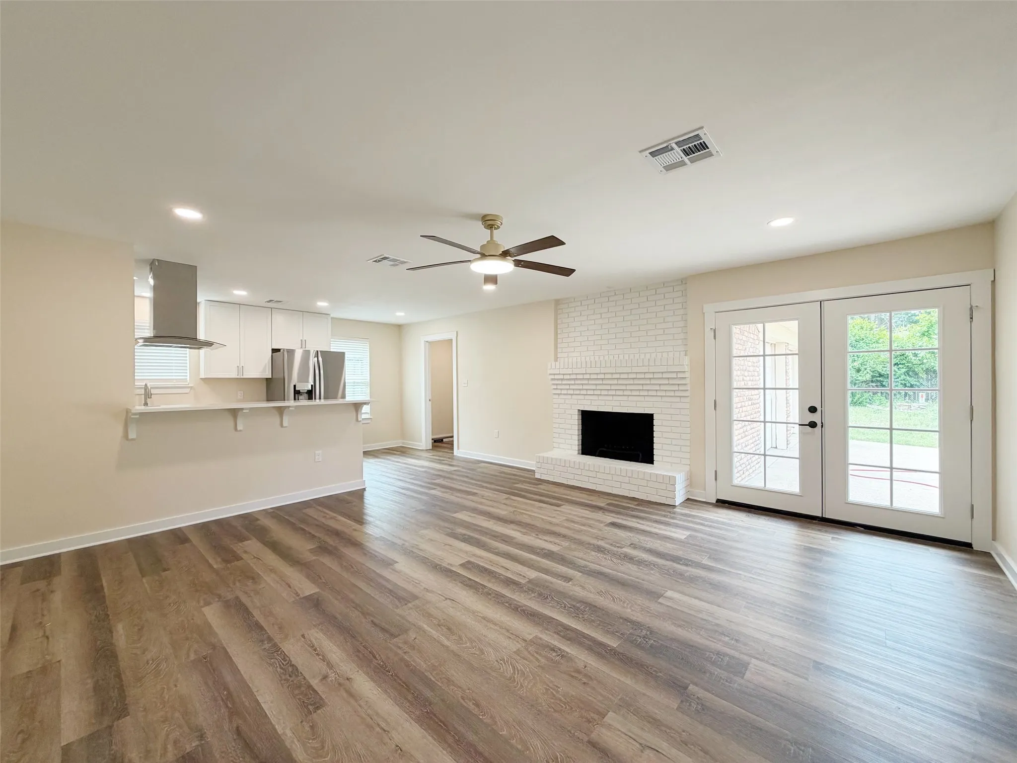 Single Family Residence For Sale in Mc Lennan County , 4909 Loch Lomond Drive, Waco, Texas 76710, 3 Bedroom, 2 Bathroom, 2 Garage spaces, 1,775 Sqft, built in 1964, mls#21305294, Real Estate Agent in Waco, Homes For Sale in Mc Lennan county, Homes For Sale in Waco, Realtor in Waco Texas, Real Estate Brokerage Independent Realty Texas, Luminita Cordes Realtor