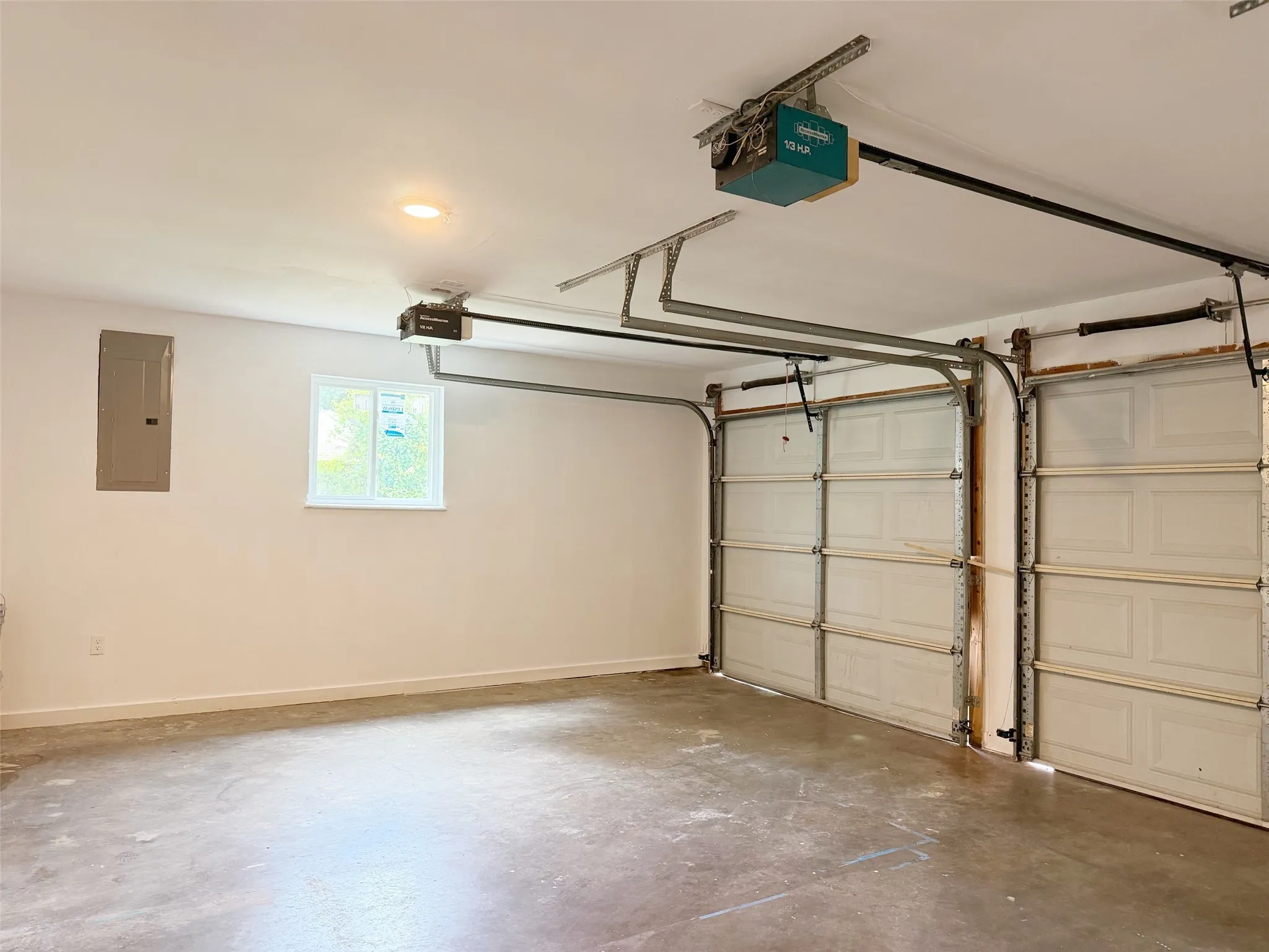 Single Family Residence For Sale in Mc Lennan County , 4909 Loch Lomond Drive, Waco, Texas 76710, 3 Bedroom, 2 Bathroom, 2 Garage spaces, 1,775 Sqft, built in 1964, mls#21305294, Real Estate Agent in Waco, Homes For Sale in Mc Lennan county, Homes For Sale in Waco, Realtor in Waco Texas, Real Estate Brokerage Independent Realty Texas, Luminita Cordes Realtor