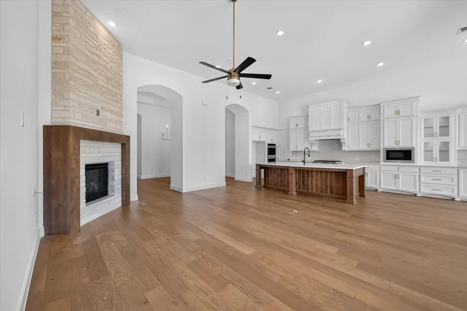 Single Family Residence For Sale in Collin County , 3601 Truro Street, Celina, Texas 75009, 4 Bedroom, 5 Bathroom, 3 Garage spaces, 3,700 Sqft, built in 2026, mls#21305414, Real Estate Agent in Celina, Homes For Sale in Collin county, Homes For Sale in Celina, Realtor in Celina Texas, Real Estate Brokerage Independent Realty Texas, Luminita Cordes Realtor