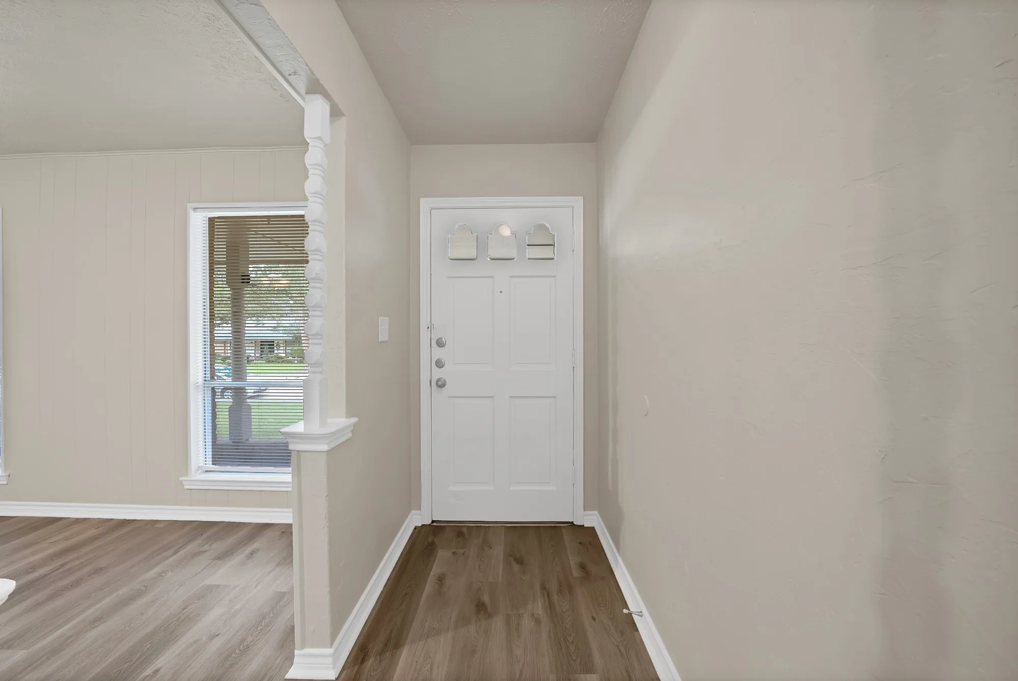 Single Family Residence For Sale in Denton County , 502 Pinebluff Drive, Lewisville, Texas 75067, 4 Bedroom, 2 Bathroom, 2 Garage spaces, 1,516 Sqft, built in 1973, mls#21304467, Real Estate Agent in Lewisville, Homes For Sale in Denton county, Homes For Sale in Lewisville, Realtor in Lewisville Texas, Real Estate Brokerage Independent Realty Texas, Luminita Cordes Realtor