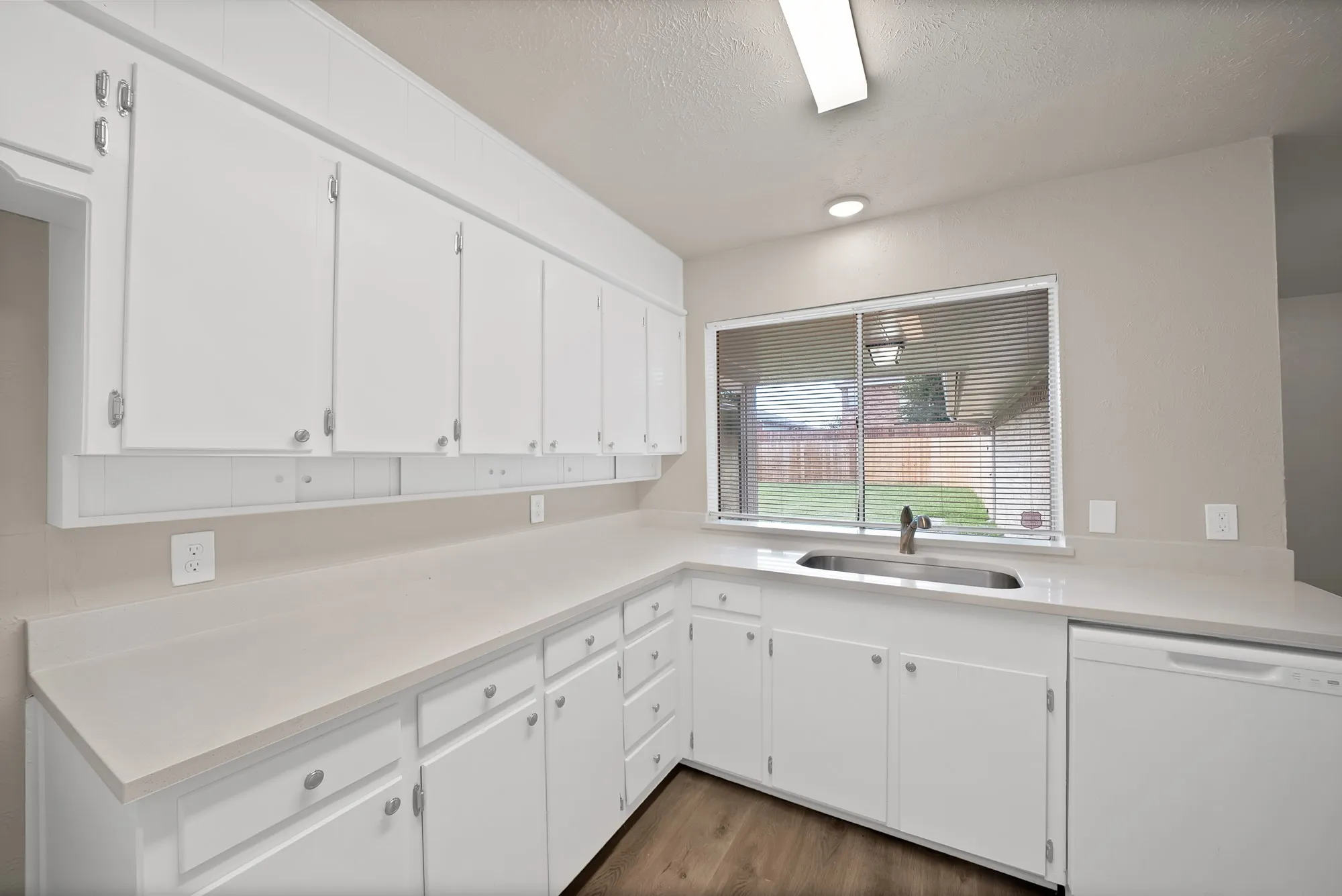 Single Family Residence For Sale in Denton County , 502 Pinebluff Drive, Lewisville, Texas 75067, 4 Bedroom, 2 Bathroom, 2 Garage spaces, 1,516 Sqft, built in 1973, mls#21304467, Real Estate Agent in Lewisville, Homes For Sale in Denton county, Homes For Sale in Lewisville, Realtor in Lewisville Texas, Real Estate Brokerage Independent Realty Texas, Luminita Cordes Realtor