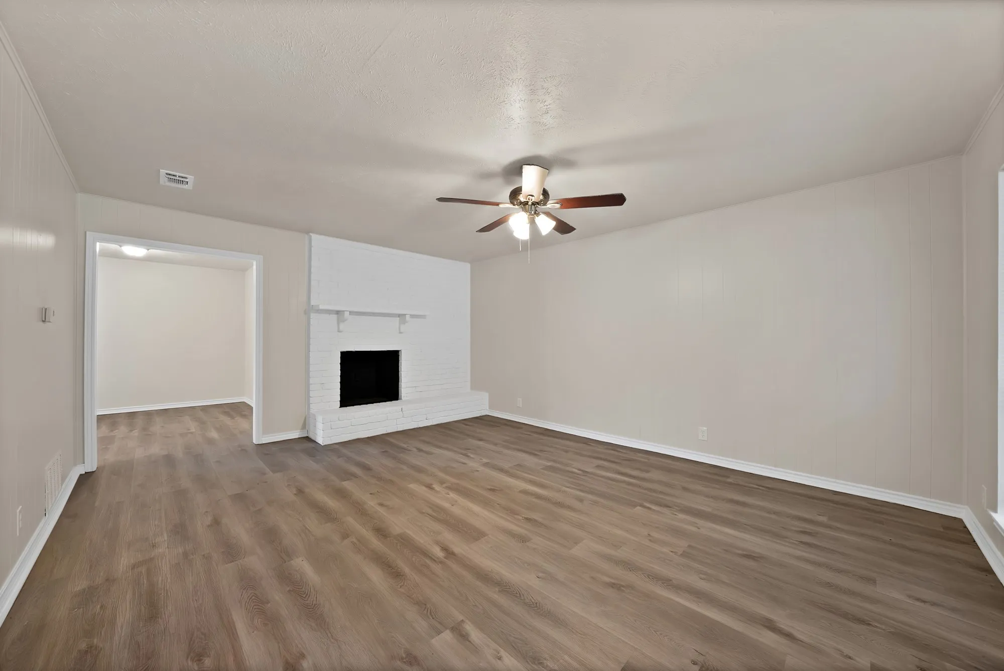 Single Family Residence For Sale in Denton County , 502 Pinebluff Drive, Lewisville, Texas 75067, 4 Bedroom, 2 Bathroom, 2 Garage spaces, 1,516 Sqft, built in 1973, mls#21304467, Real Estate Agent in Lewisville, Homes For Sale in Denton county, Homes For Sale in Lewisville, Realtor in Lewisville Texas, Real Estate Brokerage Independent Realty Texas, Luminita Cordes Realtor