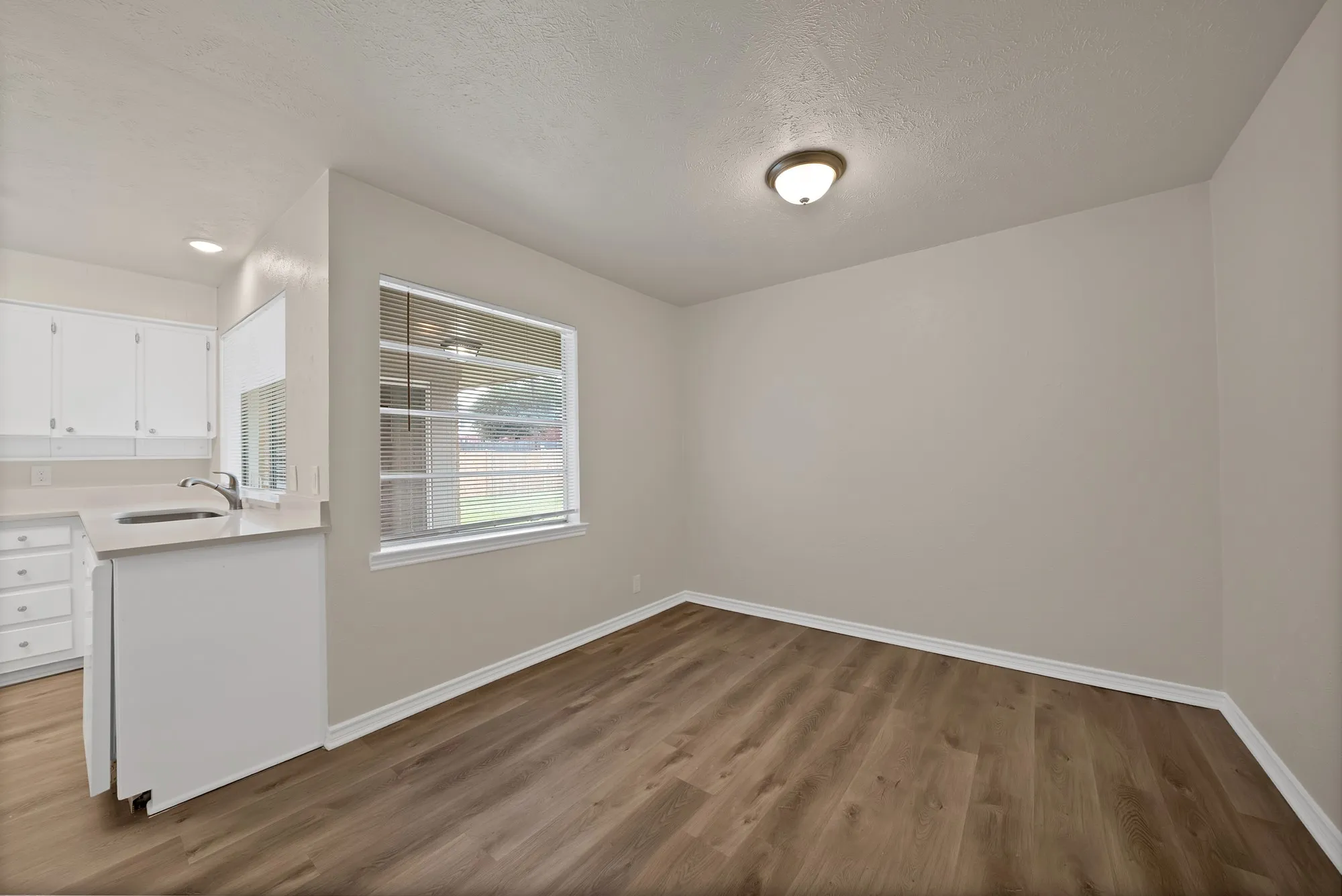 Single Family Residence For Sale in Denton County , 502 Pinebluff Drive, Lewisville, Texas 75067, 4 Bedroom, 2 Bathroom, 2 Garage spaces, 1,516 Sqft, built in 1973, mls#21304467, Real Estate Agent in Lewisville, Homes For Sale in Denton county, Homes For Sale in Lewisville, Realtor in Lewisville Texas, Real Estate Brokerage Independent Realty Texas, Luminita Cordes Realtor