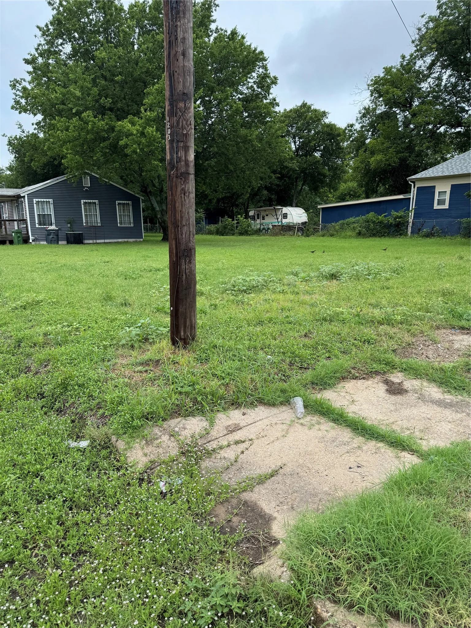 Improved Land For Sale in Mc Lennan County , 725 S 12th Street, Waco, Texas 76706, 0, 0, Garage spaces, 0 Sqft, built in 0, Price $29,000, mls#21305817, Real Estate Agent in Waco, Homes For Sale in Mc Lennan county, Homes For Sale in Waco, Realtor in Waco Texas, Real Estate Brokerage Independent Realty Texas, Luminita Cordes Realtor