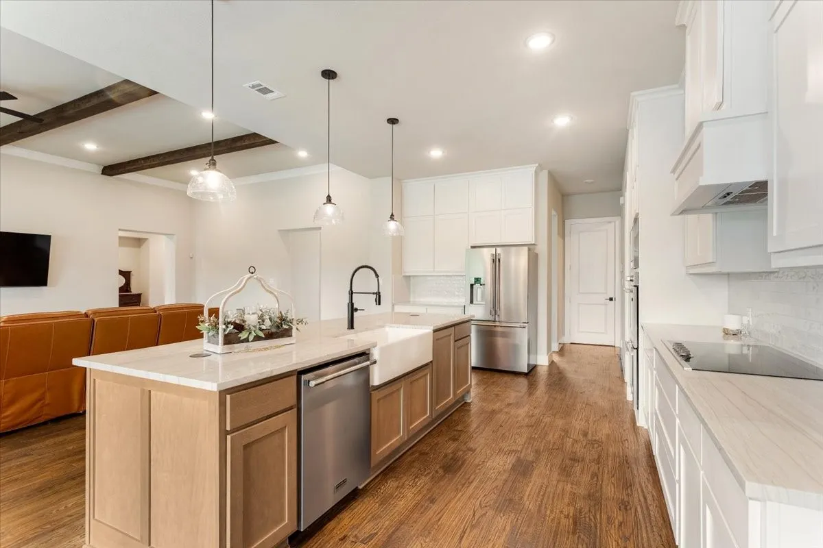 Single Family Residence For Sale in Grayson County , 1080 Julian Drive, Van Alstyne, Texas 75495, 4 Bedroom, 3 Bathroom, 3 Garage spaces, 3,030 Sqft, built in 2025, mls#21300509, Real Estate Agent in Van Alstyne, Homes For Sale in Grayson county, Homes For Sale in Van Alstyne, Realtor in Van Alstyne Texas, Real Estate Brokerage Independent Realty Texas, Luminita Cordes Realtor