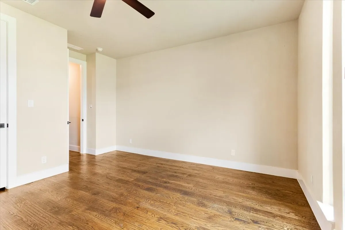 Single Family Residence For Sale in Grayson County , 1080 Julian Drive, Van Alstyne, Texas 75495, 4 Bedroom, 3 Bathroom, 3 Garage spaces, 3,030 Sqft, built in 2025, mls#21300509, Real Estate Agent in Van Alstyne, Homes For Sale in Grayson county, Homes For Sale in Van Alstyne, Realtor in Van Alstyne Texas, Real Estate Brokerage Independent Realty Texas, Luminita Cordes Realtor