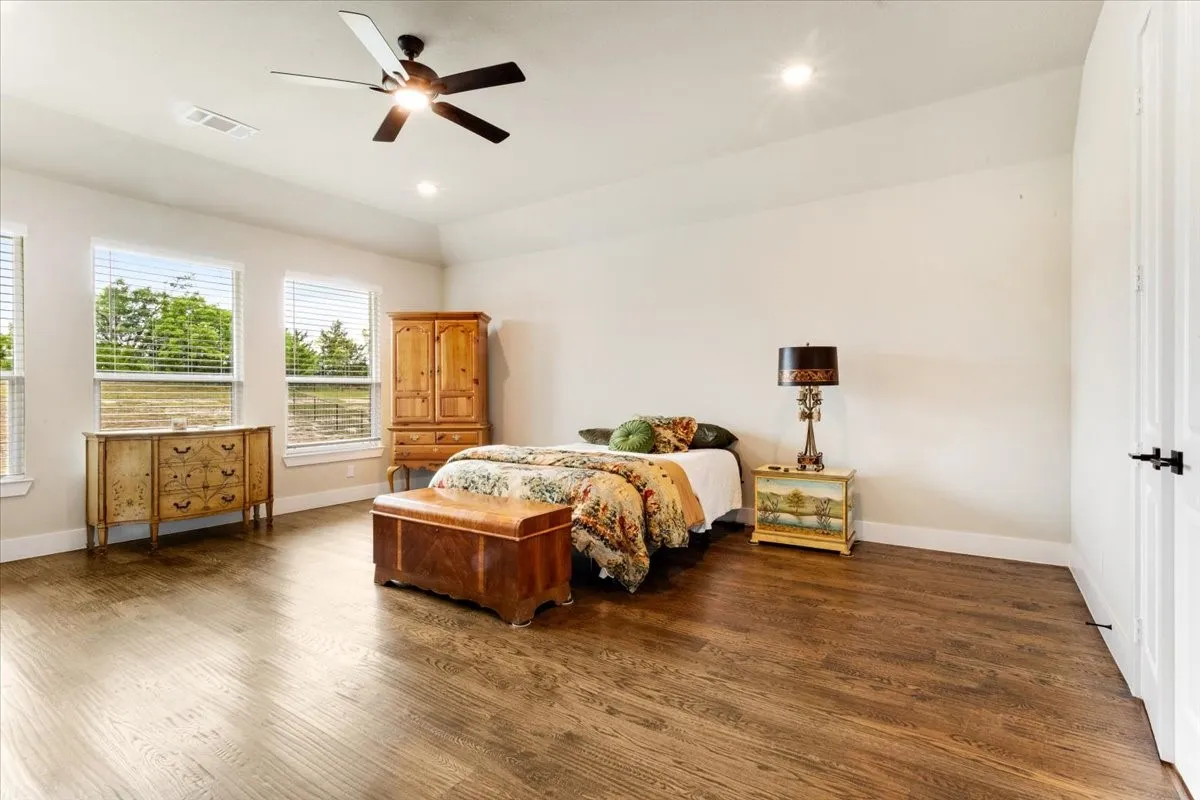 Single Family Residence For Sale in Grayson County , 1080 Julian Drive, Van Alstyne, Texas 75495, 4 Bedroom, 3 Bathroom, 3 Garage spaces, 3,030 Sqft, built in 2025, mls#21300509, Real Estate Agent in Van Alstyne, Homes For Sale in Grayson county, Homes For Sale in Van Alstyne, Realtor in Van Alstyne Texas, Real Estate Brokerage Independent Realty Texas, Luminita Cordes Realtor
