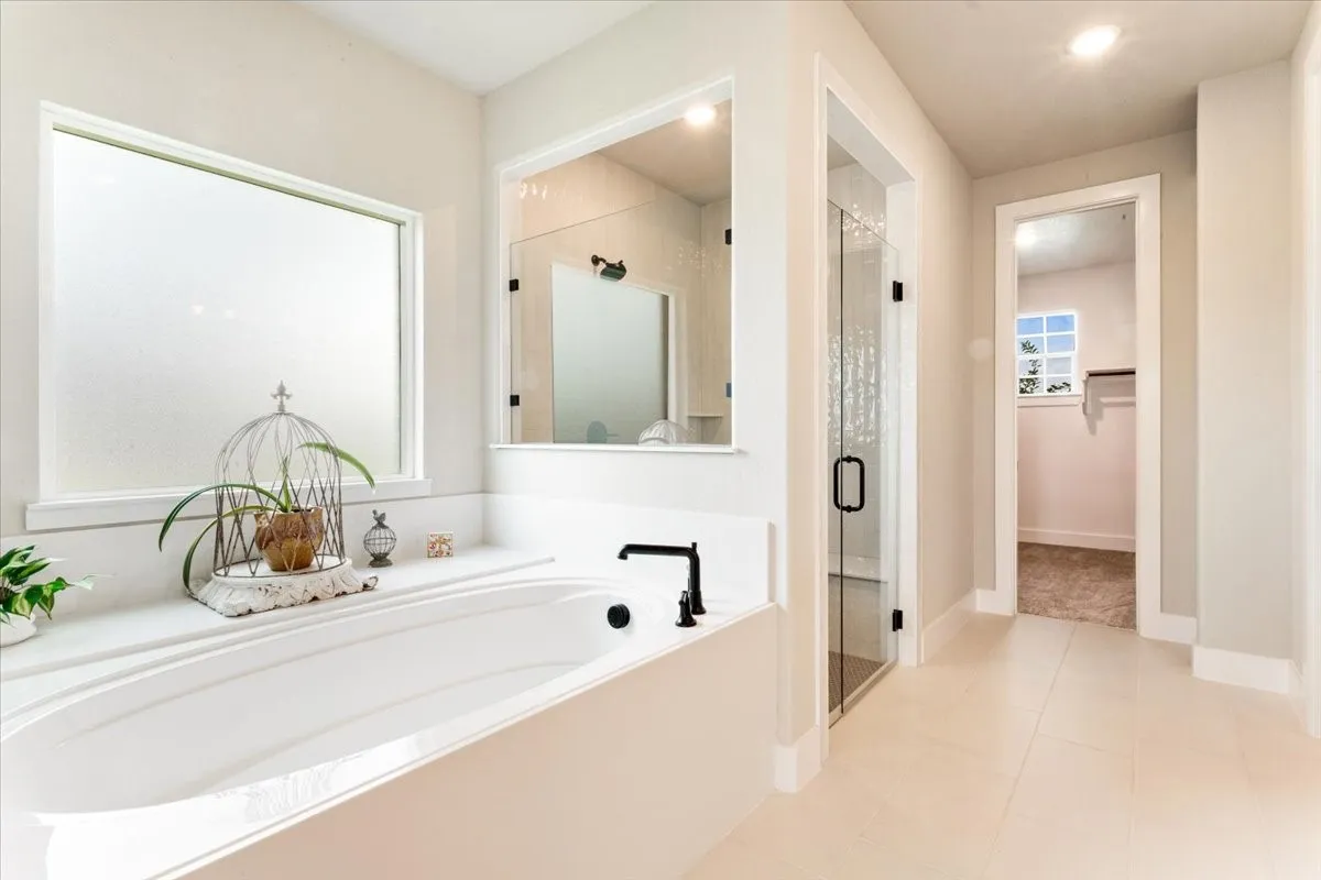Single Family Residence For Sale in Grayson County , 1080 Julian Drive, Van Alstyne, Texas 75495, 4 Bedroom, 3 Bathroom, 3 Garage spaces, 3,030 Sqft, built in 2025, mls#21300509, Real Estate Agent in Van Alstyne, Homes For Sale in Grayson county, Homes For Sale in Van Alstyne, Realtor in Van Alstyne Texas, Real Estate Brokerage Independent Realty Texas, Luminita Cordes Realtor