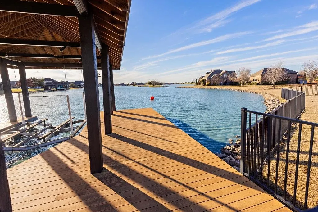 Single Family Residence For Sale in Collin County , 506 Calm Water Cove, Princeton, Texas 75407, 4 Bedrooms, 5 Bathrooms, 3 Garage spaces, 3,345 Sqft, built in 2010, Price $1,525,000, mls#21297148, Real Estate Agent in Princeton, Homes For Sale in Collin county, Homes For Sale in Princeton, Realtor in Princeton Texas, Real Estate Brokerage Independent Realty Texas, Luminita Cordes Realtor