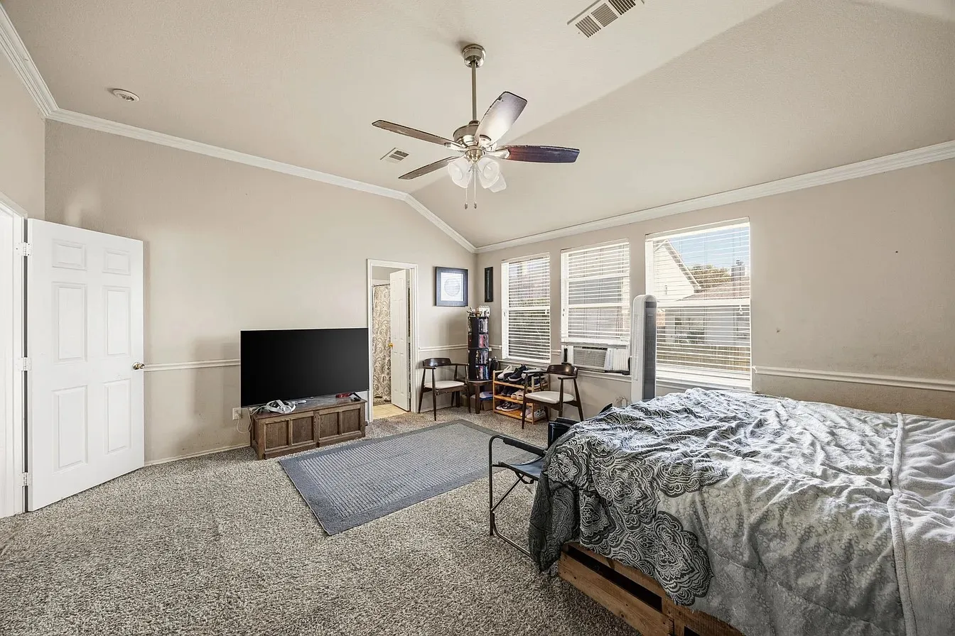 Single Family Residence For Rent in Tarrant County , 13224 Berrywood Trail, Fort Worth, Texas 76244, 5 Bedroom, 3 Bathroom, 2 Garage spaces, 3,092 Sqft, built in 2003, mls#21305823, Real Estate Agent in Fort Worth, Homes For Rent in Tarrant county, Homes For Rent in Fort Worth, Realtor in Fort Worth Texas, Real Estate Brokerage Independent Realty Texas, Luminita Cordes Realtor