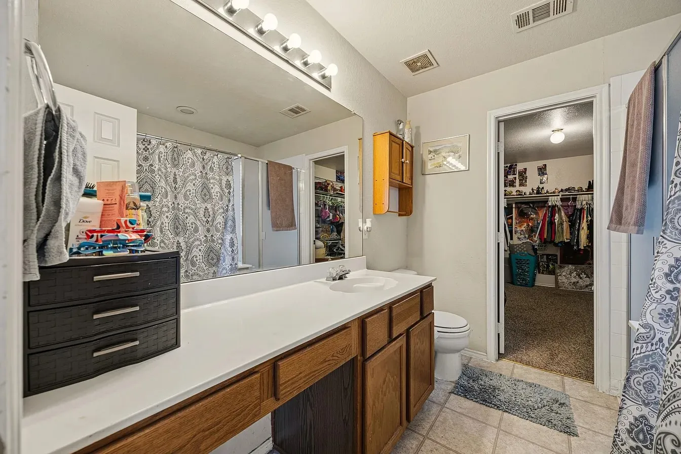 Single Family Residence For Rent in Tarrant County , 13224 Berrywood Trail, Fort Worth, Texas 76244, 5 Bedroom, 3 Bathroom, 2 Garage spaces, 3,092 Sqft, built in 2003, mls#21305823, Real Estate Agent in Fort Worth, Homes For Rent in Tarrant county, Homes For Rent in Fort Worth, Realtor in Fort Worth Texas, Real Estate Brokerage Independent Realty Texas, Luminita Cordes Realtor