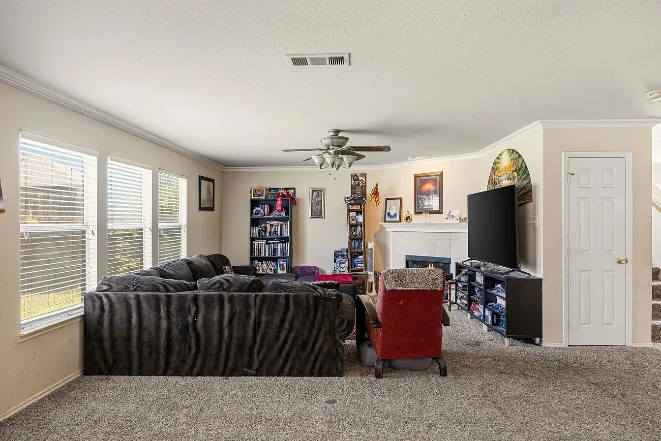 Single Family Residence For Rent in Tarrant County , 13224 Berrywood Trail, Fort Worth, Texas 76244, 5 Bedroom, 3 Bathroom, 2 Garage spaces, 3,092 Sqft, built in 2003, mls#21305823, Real Estate Agent in Fort Worth, Homes For Rent in Tarrant county, Homes For Rent in Fort Worth, Realtor in Fort Worth Texas, Real Estate Brokerage Independent Realty Texas, Luminita Cordes Realtor