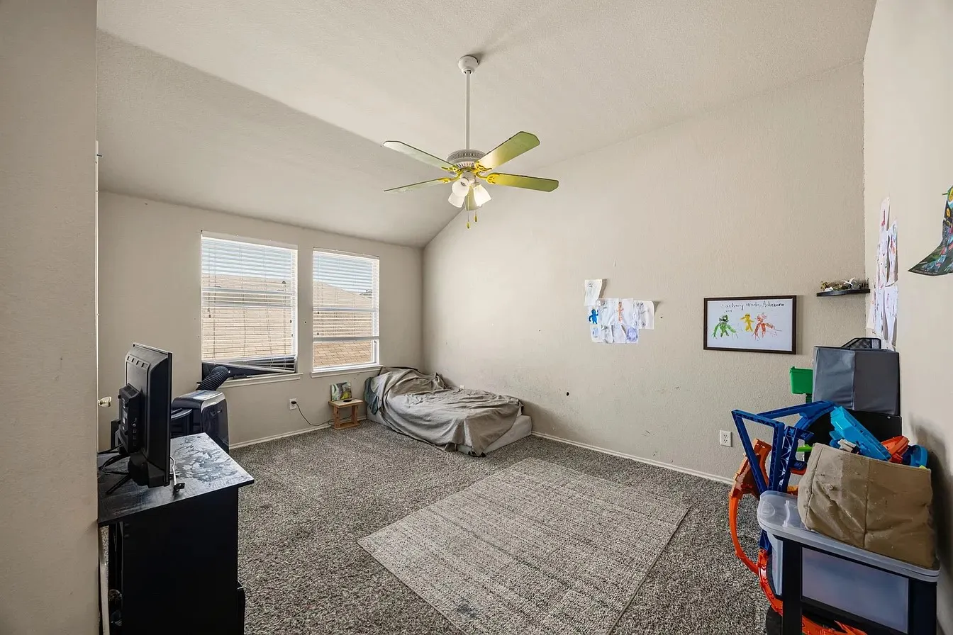 Single Family Residence For Rent in Tarrant County , 13224 Berrywood Trail, Fort Worth, Texas 76244, 5 Bedroom, 3 Bathroom, 2 Garage spaces, 3,092 Sqft, built in 2003, mls#21305823, Real Estate Agent in Fort Worth, Homes For Rent in Tarrant county, Homes For Rent in Fort Worth, Realtor in Fort Worth Texas, Real Estate Brokerage Independent Realty Texas, Luminita Cordes Realtor