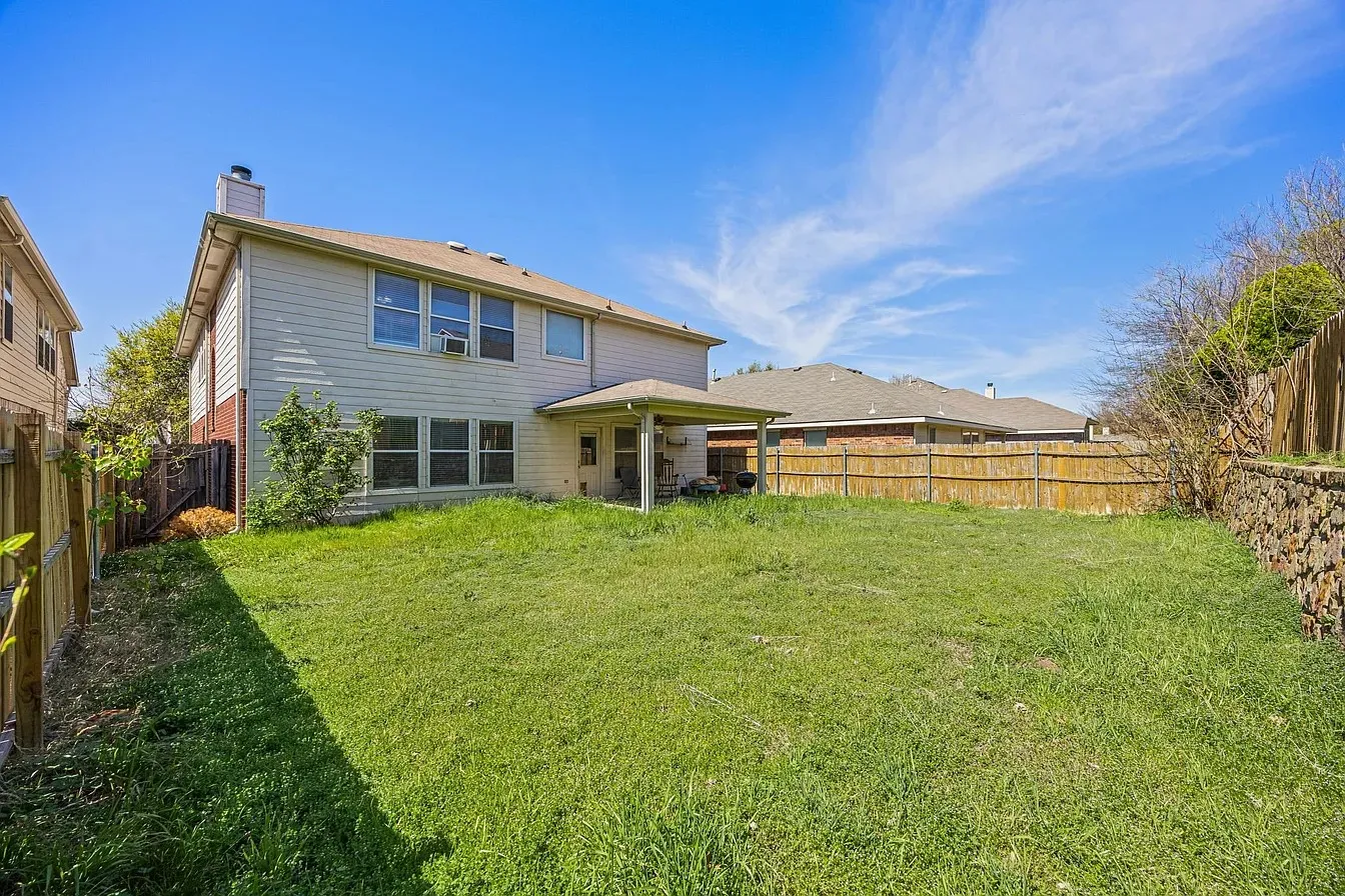 Single Family Residence For Rent in Tarrant County , 13224 Berrywood Trail, Fort Worth, Texas 76244, 5 Bedroom, 3 Bathroom, 2 Garage spaces, 3,092 Sqft, built in 2003, mls#21305823, Real Estate Agent in Fort Worth, Homes For Rent in Tarrant county, Homes For Rent in Fort Worth, Realtor in Fort Worth Texas, Real Estate Brokerage Independent Realty Texas, Luminita Cordes Realtor