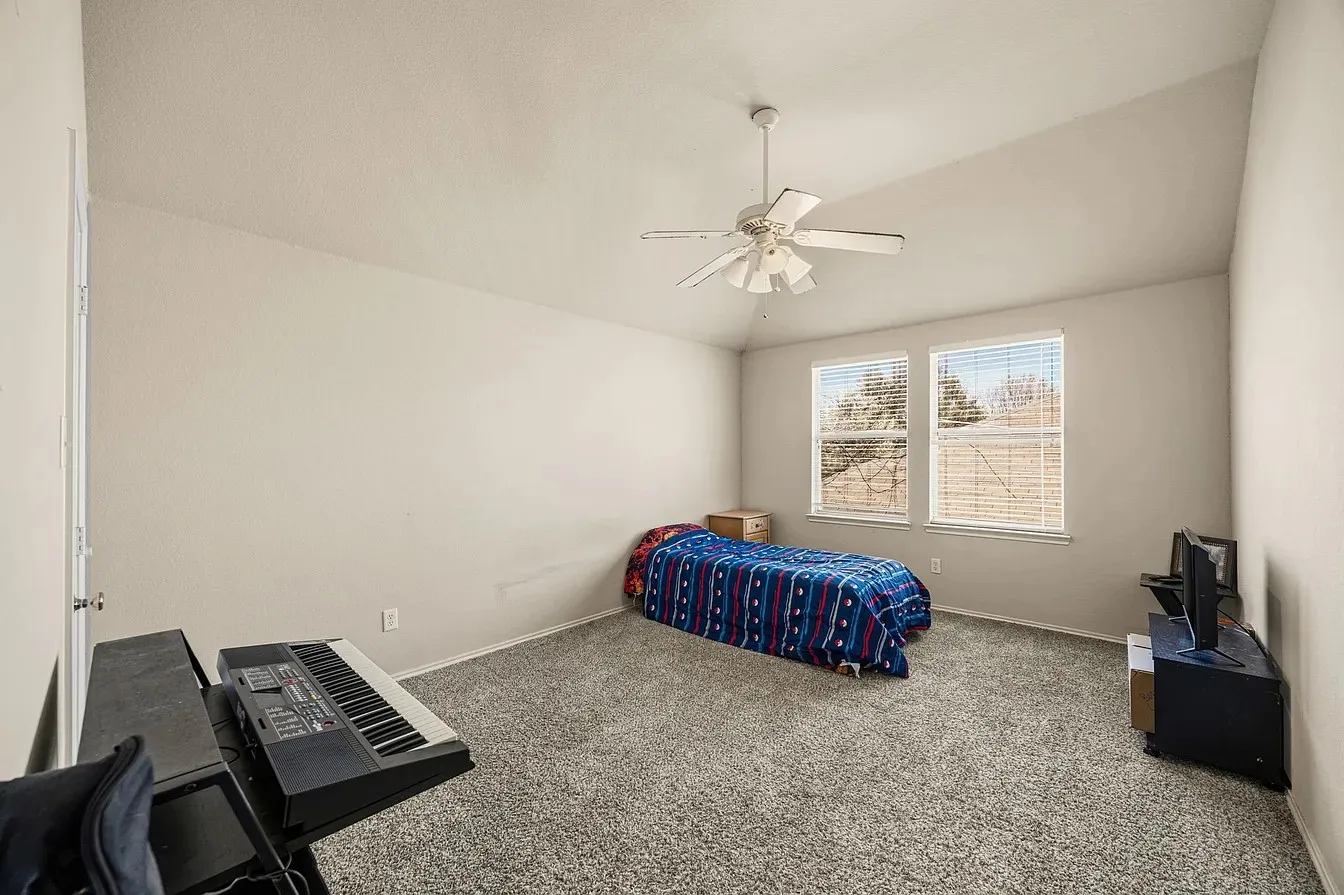 Single Family Residence For Rent in Tarrant County , 13224 Berrywood Trail, Fort Worth, Texas 76244, 5 Bedroom, 3 Bathroom, 2 Garage spaces, 3,092 Sqft, built in 2003, mls#21305823, Real Estate Agent in Fort Worth, Homes For Rent in Tarrant county, Homes For Rent in Fort Worth, Realtor in Fort Worth Texas, Real Estate Brokerage Independent Realty Texas, Luminita Cordes Realtor
