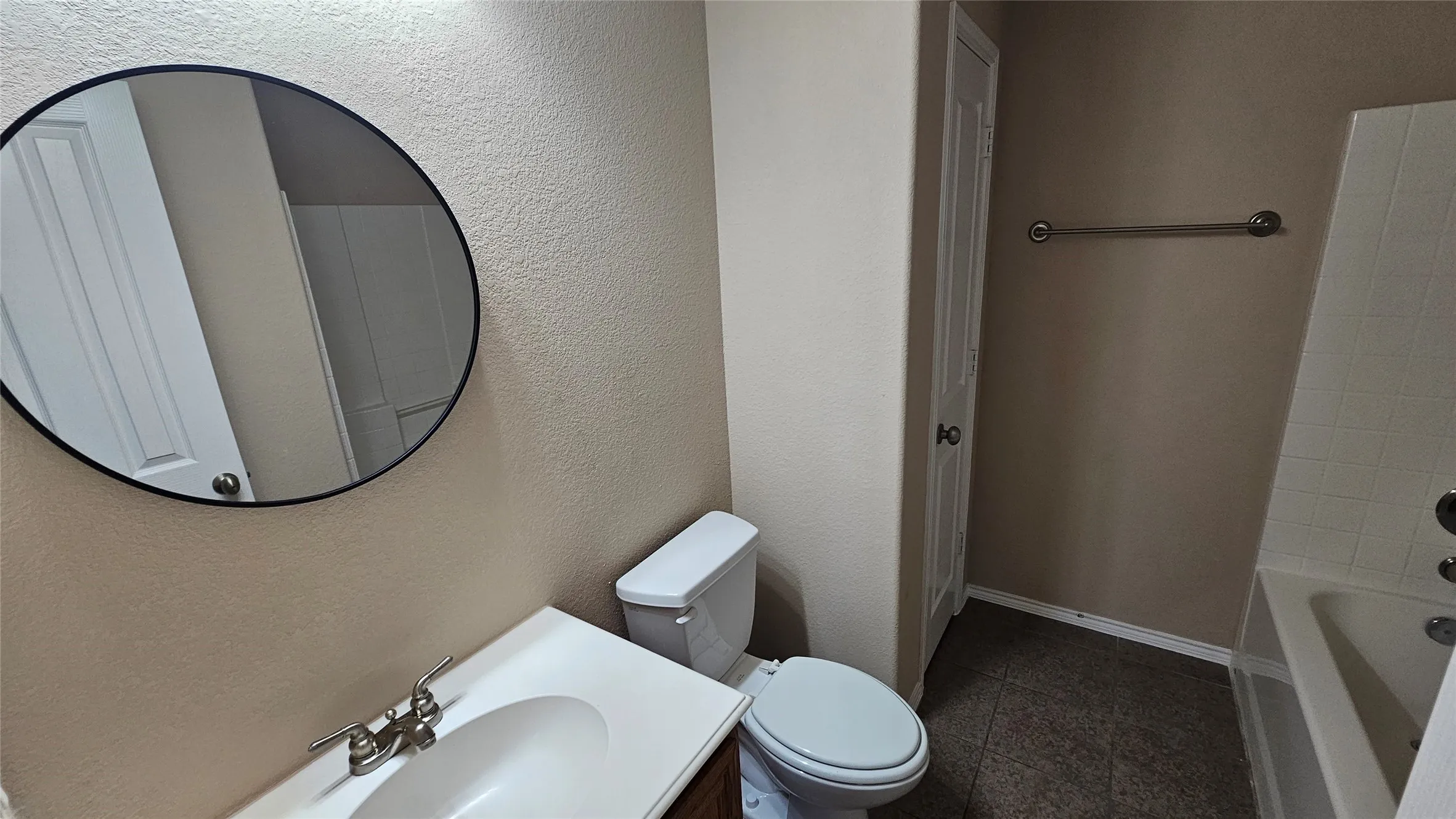 Single Family Residence For Sale in Tarrant County , 8304 Mossberg Drive, Arlington, Texas 76002, 3 Bedroom, 2 Bathroom, 2 Garage spaces, 1,521 Sqft, built in 2009, mls#21305650, Real Estate Agent in Arlington, Homes For Sale in Tarrant county, Homes For Sale in Arlington, Realtor in Arlington Texas, Real Estate Brokerage Independent Realty Texas, Luminita Cordes Realtor