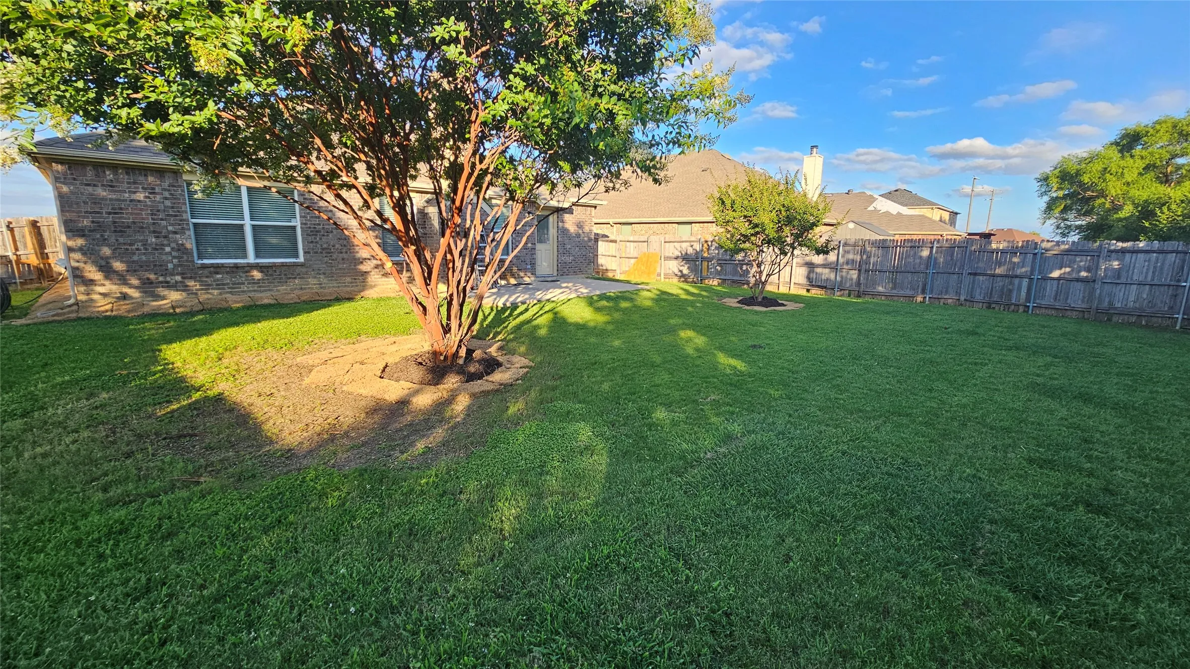 Single Family Residence For Sale in Tarrant County , 8304 Mossberg Drive, Arlington, Texas 76002, 3 Bedroom, 2 Bathroom, 2 Garage spaces, 1,521 Sqft, built in 2009, mls#21305650, Real Estate Agent in Arlington, Homes For Sale in Tarrant county, Homes For Sale in Arlington, Realtor in Arlington Texas, Real Estate Brokerage Independent Realty Texas, Luminita Cordes Realtor