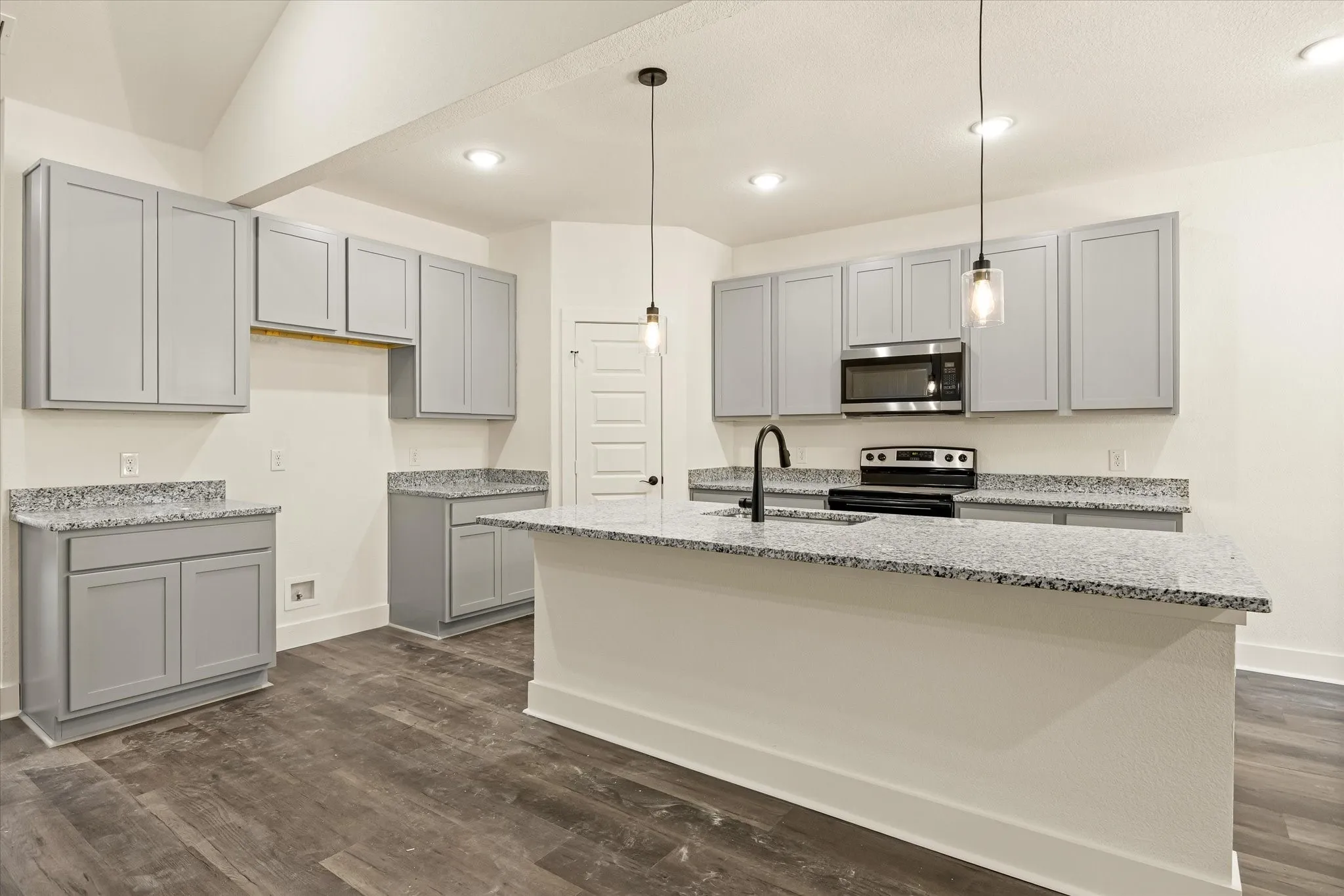 Single Family Residence For Sale in Hood County , 469 Peace Lily Way, Tolar, Texas 76476, 3 Bedroom, 2 Bathroom, 2 Garage spaces, 1,501 Sqft, built in 2026, mls#21304884, Real Estate Agent in Tolar, Homes For Sale in Hood county, Homes For Sale in Tolar, Realtor in Tolar Texas, Real Estate Brokerage Independent Realty Texas, Luminita Cordes Realtor