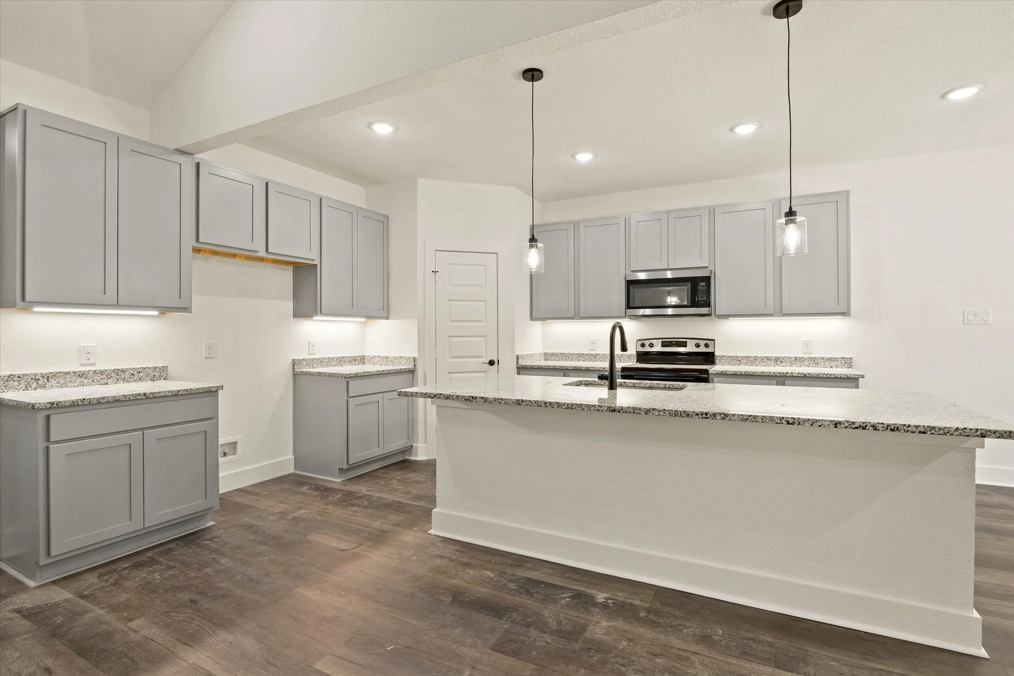 Single Family Residence For Sale in Hood County , 469 Peace Lily Way, Tolar, Texas 76476, 3 Bedroom, 2 Bathroom, 2 Garage spaces, 1,501 Sqft, built in 2026, mls#21304884, Real Estate Agent in Tolar, Homes For Sale in Hood county, Homes For Sale in Tolar, Realtor in Tolar Texas, Real Estate Brokerage Independent Realty Texas, Luminita Cordes Realtor