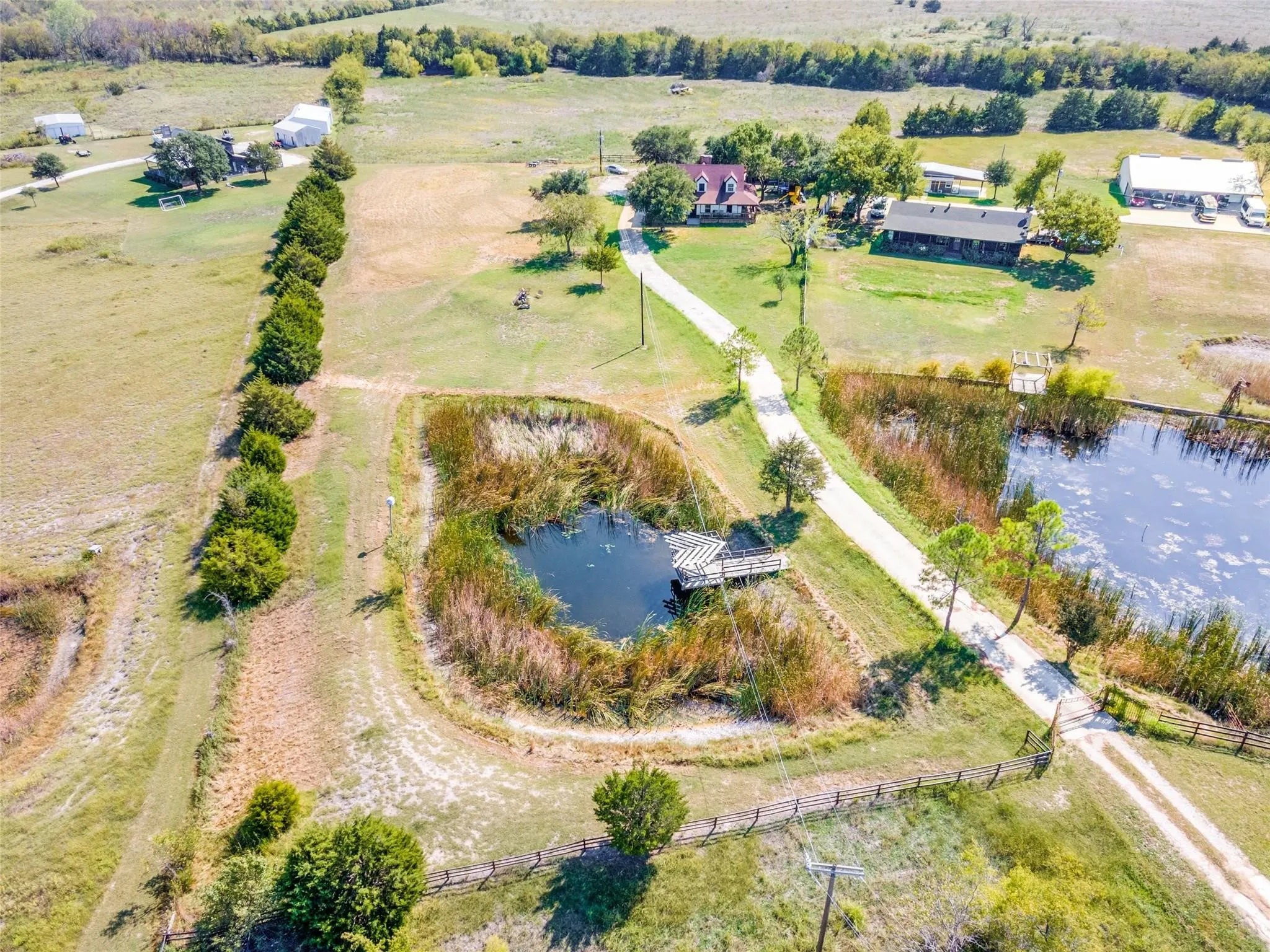 Single Family Residence For Rent in Kaufman County , 17700 Fm 548, Forney, Texas 75126, 4 Bedroom, 3 Bathroom, 3 Garage spaces, 2,603 Sqft, built in 1985, mls#21278852, Real Estate Agent in Forney, Homes For Rent in Kaufman county, Homes For Rent in Forney, Realtor in Forney Texas, Real Estate Brokerage Independent Realty Texas, Luminita Cordes Realtor