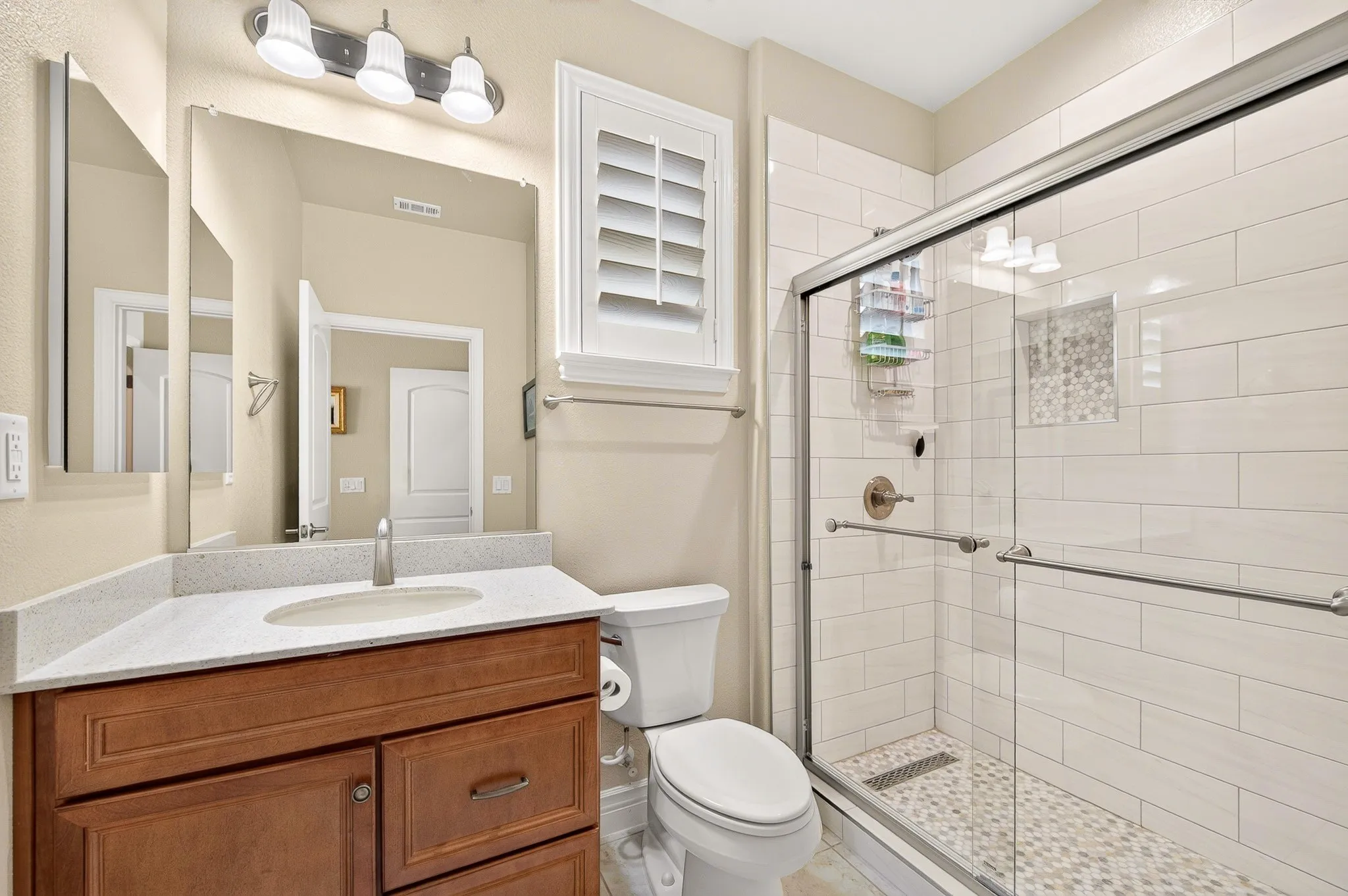 Single Family Residence For Sale in Denton County , 8108 Sanderling Drive, Denton, Texas 76207, 2 Bedroom, 3 Bathroom, 2 Garage spaces, 2,045 Sqft, built in 2018, mls#21305345, Real Estate Agent in Denton, Homes For Sale in Denton county, Homes For Sale in Denton, Realtor in Denton Texas, Real Estate Brokerage Independent Realty Texas, Luminita Cordes Realtor