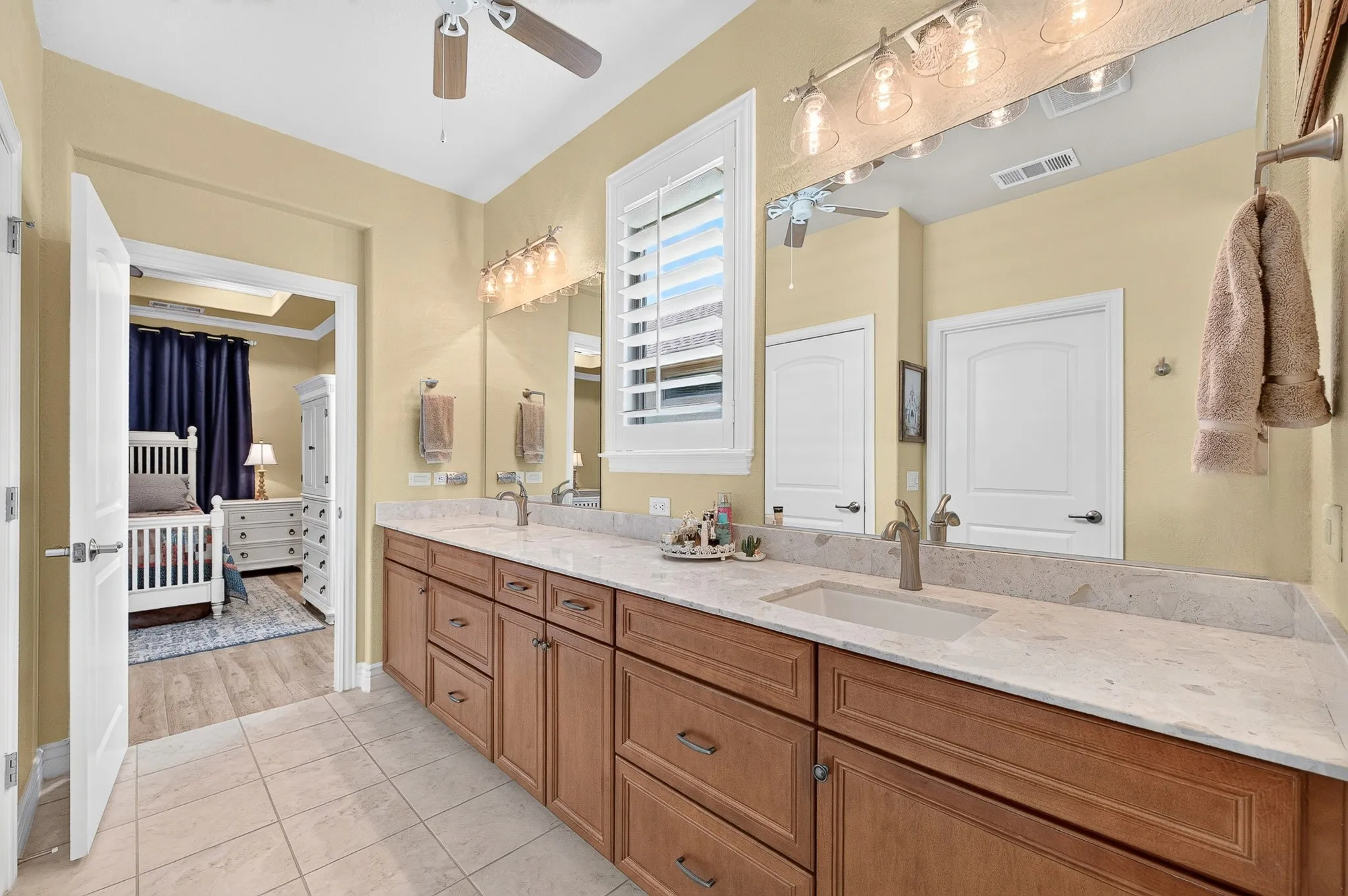 Single Family Residence For Sale in Denton County , 8108 Sanderling Drive, Denton, Texas 76207, 2 Bedroom, 3 Bathroom, 2 Garage spaces, 2,045 Sqft, built in 2018, mls#21305345, Real Estate Agent in Denton, Homes For Sale in Denton county, Homes For Sale in Denton, Realtor in Denton Texas, Real Estate Brokerage Independent Realty Texas, Luminita Cordes Realtor