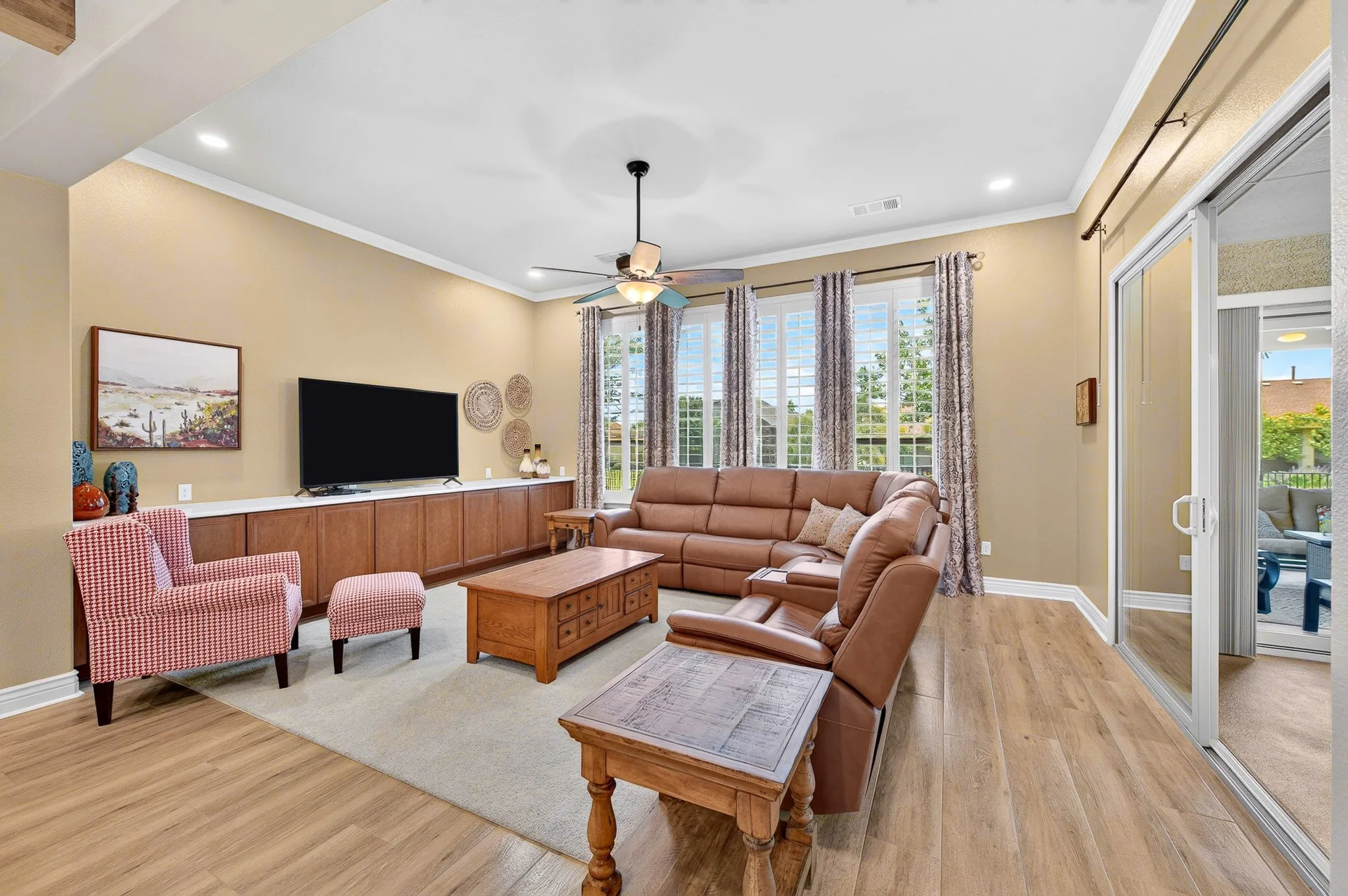 Single Family Residence For Sale in Denton County , 8108 Sanderling Drive, Denton, Texas 76207, 2 Bedroom, 3 Bathroom, 2 Garage spaces, 2,045 Sqft, built in 2018, mls#21305345, Real Estate Agent in Denton, Homes For Sale in Denton county, Homes For Sale in Denton, Realtor in Denton Texas, Real Estate Brokerage Independent Realty Texas, Luminita Cordes Realtor