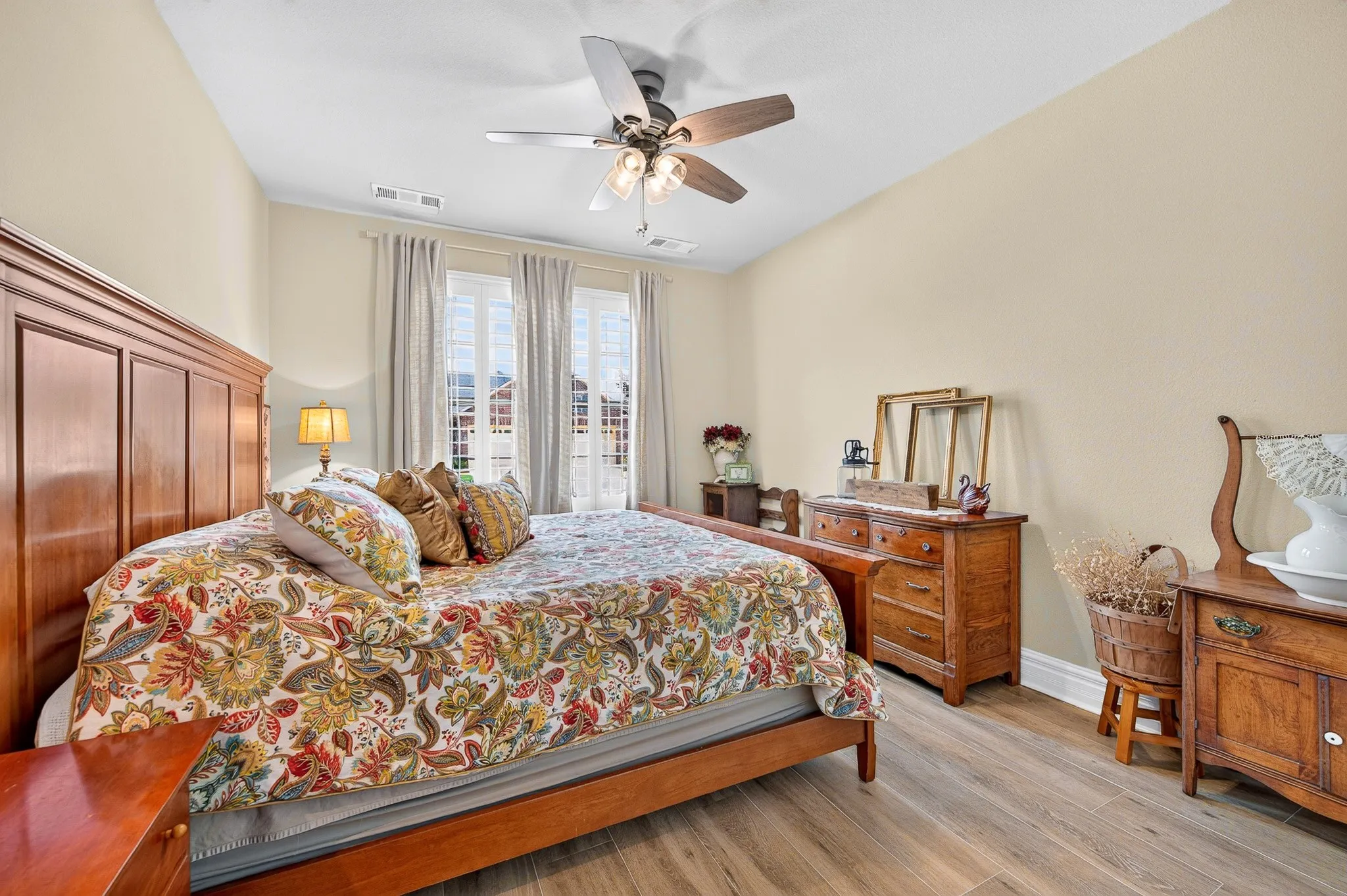 Single Family Residence For Sale in Denton County , 8108 Sanderling Drive, Denton, Texas 76207, 2 Bedroom, 3 Bathroom, 2 Garage spaces, 2,045 Sqft, built in 2018, mls#21305345, Real Estate Agent in Denton, Homes For Sale in Denton county, Homes For Sale in Denton, Realtor in Denton Texas, Real Estate Brokerage Independent Realty Texas, Luminita Cordes Realtor