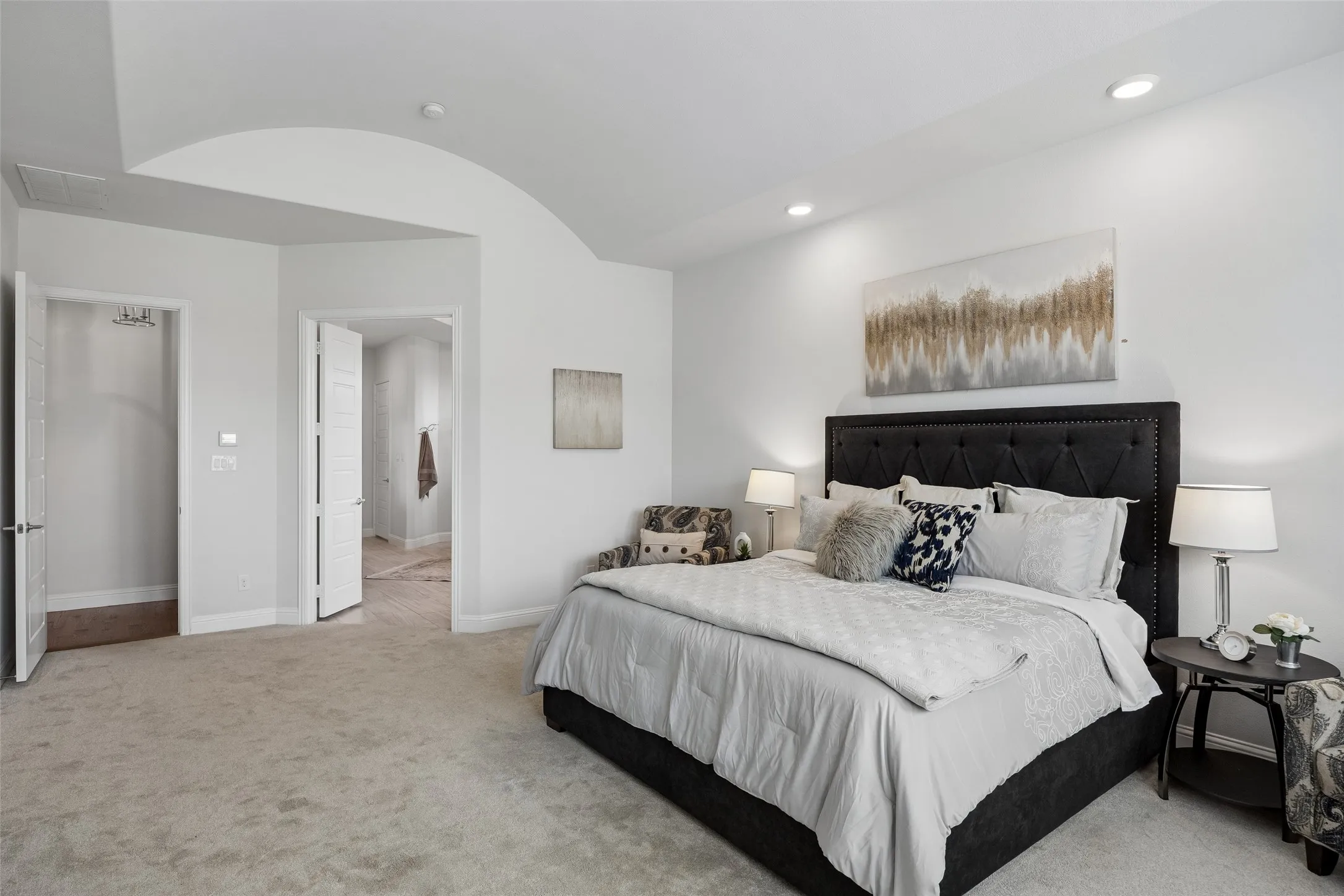 Single Family Residence For Sale in Collin County , 6300 Warwick Way, Parker, Texas 75002, 7 Bedroom, 8 Bathroom, 5 Garage spaces, 6,135 Sqft, built in 2017, mls#21292276, Real Estate Agent in Parker, Homes For Sale in Collin county, Homes For Sale in Parker, Realtor in Parker Texas, Real Estate Brokerage Independent Realty Texas, Luminita Cordes Realtor