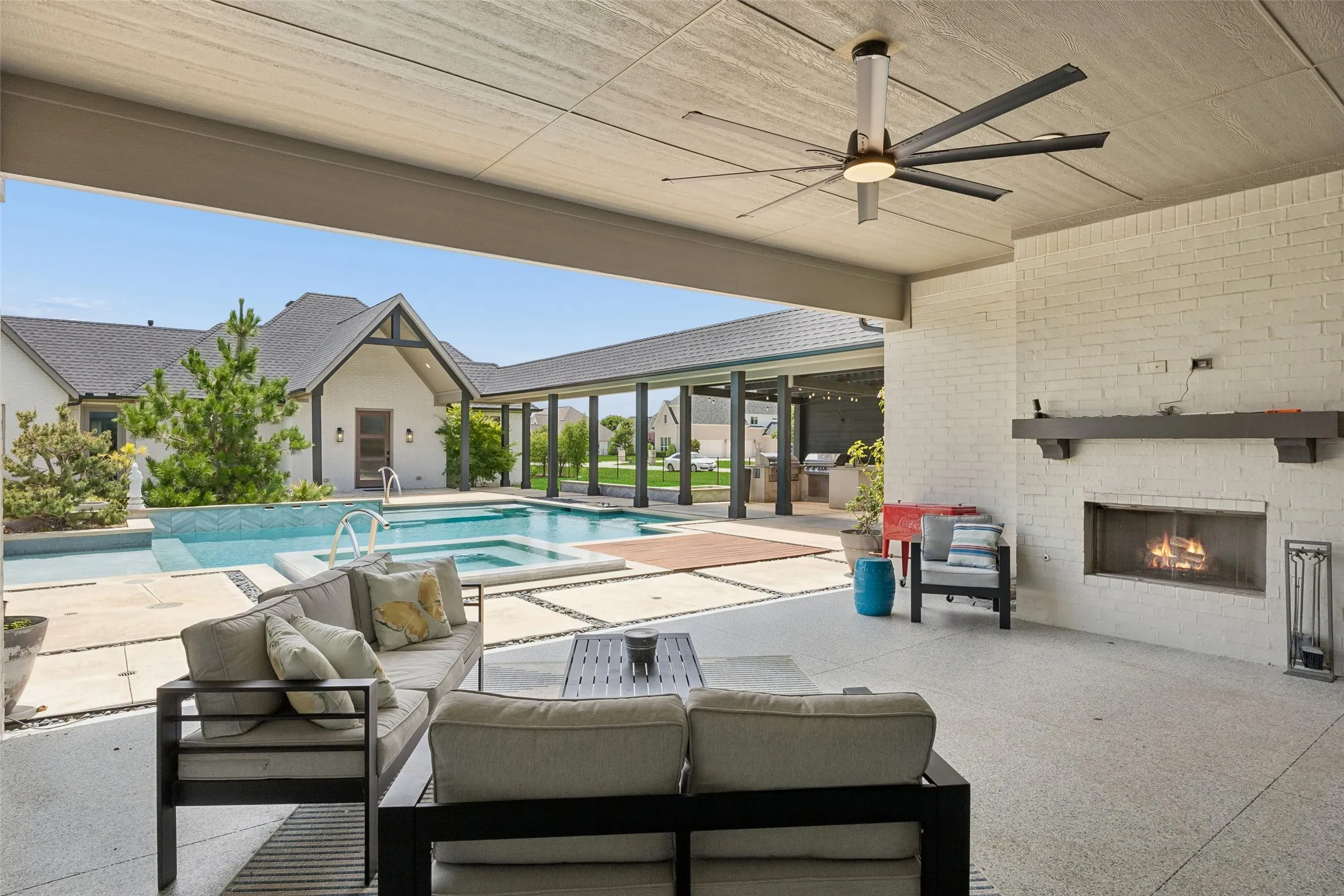 Single Family Residence For Sale in Collin County , 6300 Warwick Way, Parker, Texas 75002, 7 Bedroom, 8 Bathroom, 5 Garage spaces, 6,135 Sqft, built in 2017, mls#21292276, Real Estate Agent in Parker, Homes For Sale in Collin county, Homes For Sale in Parker, Realtor in Parker Texas, Real Estate Brokerage Independent Realty Texas, Luminita Cordes Realtor