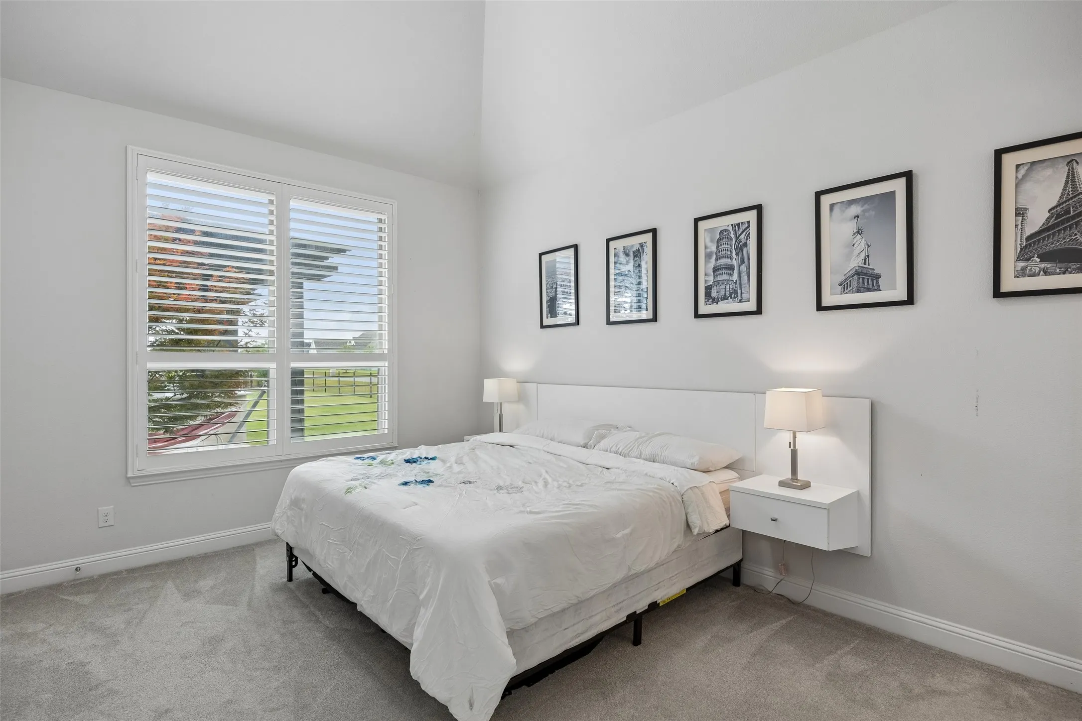 Single Family Residence For Sale in Collin County , 6300 Warwick Way, Parker, Texas 75002, 7 Bedroom, 8 Bathroom, 5 Garage spaces, 6,135 Sqft, built in 2017, mls#21292276, Real Estate Agent in Parker, Homes For Sale in Collin county, Homes For Sale in Parker, Realtor in Parker Texas, Real Estate Brokerage Independent Realty Texas, Luminita Cordes Realtor