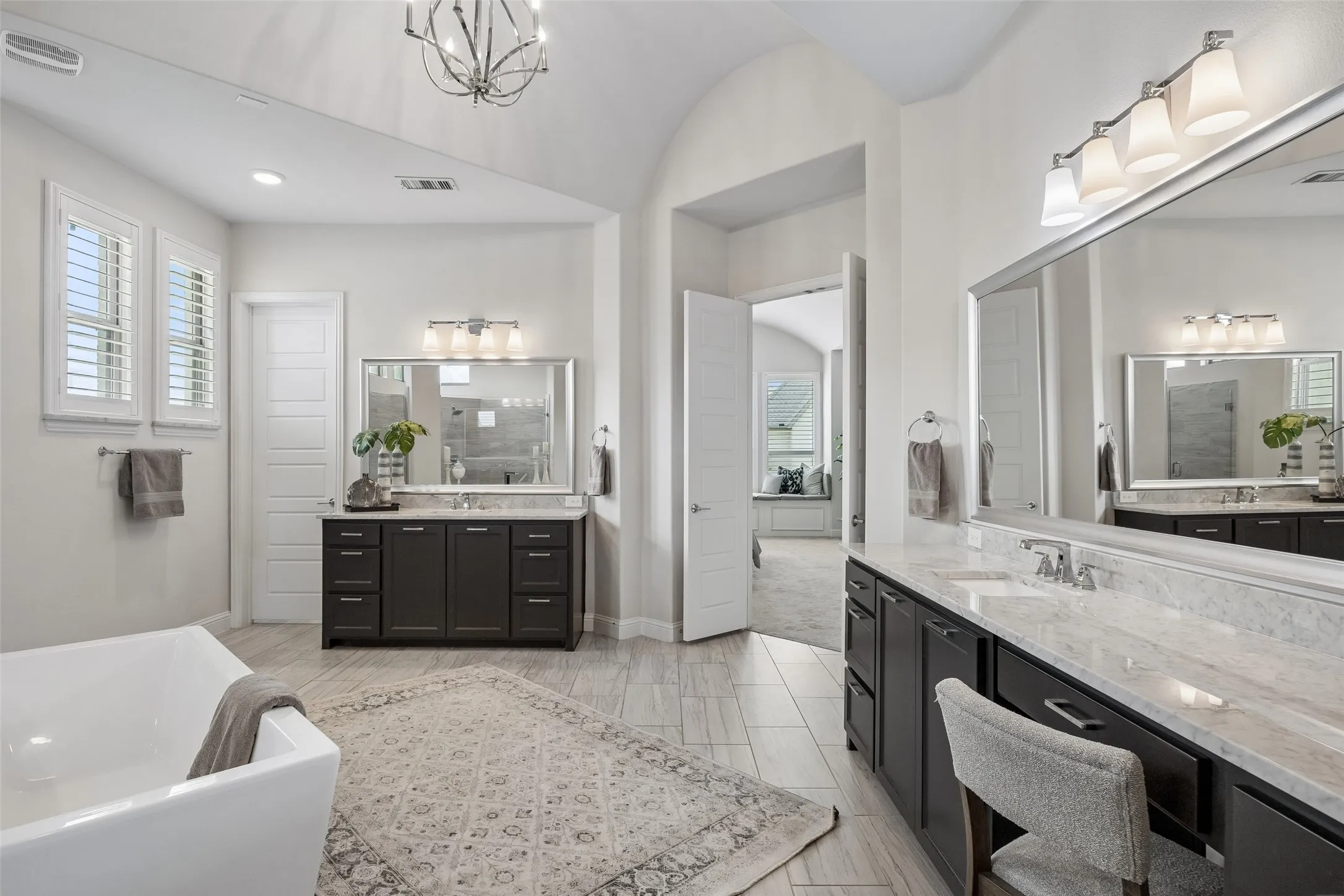 Single Family Residence For Sale in Collin County , 6300 Warwick Way, Parker, Texas 75002, 7 Bedroom, 8 Bathroom, 5 Garage spaces, 6,135 Sqft, built in 2017, mls#21292276, Real Estate Agent in Parker, Homes For Sale in Collin county, Homes For Sale in Parker, Realtor in Parker Texas, Real Estate Brokerage Independent Realty Texas, Luminita Cordes Realtor