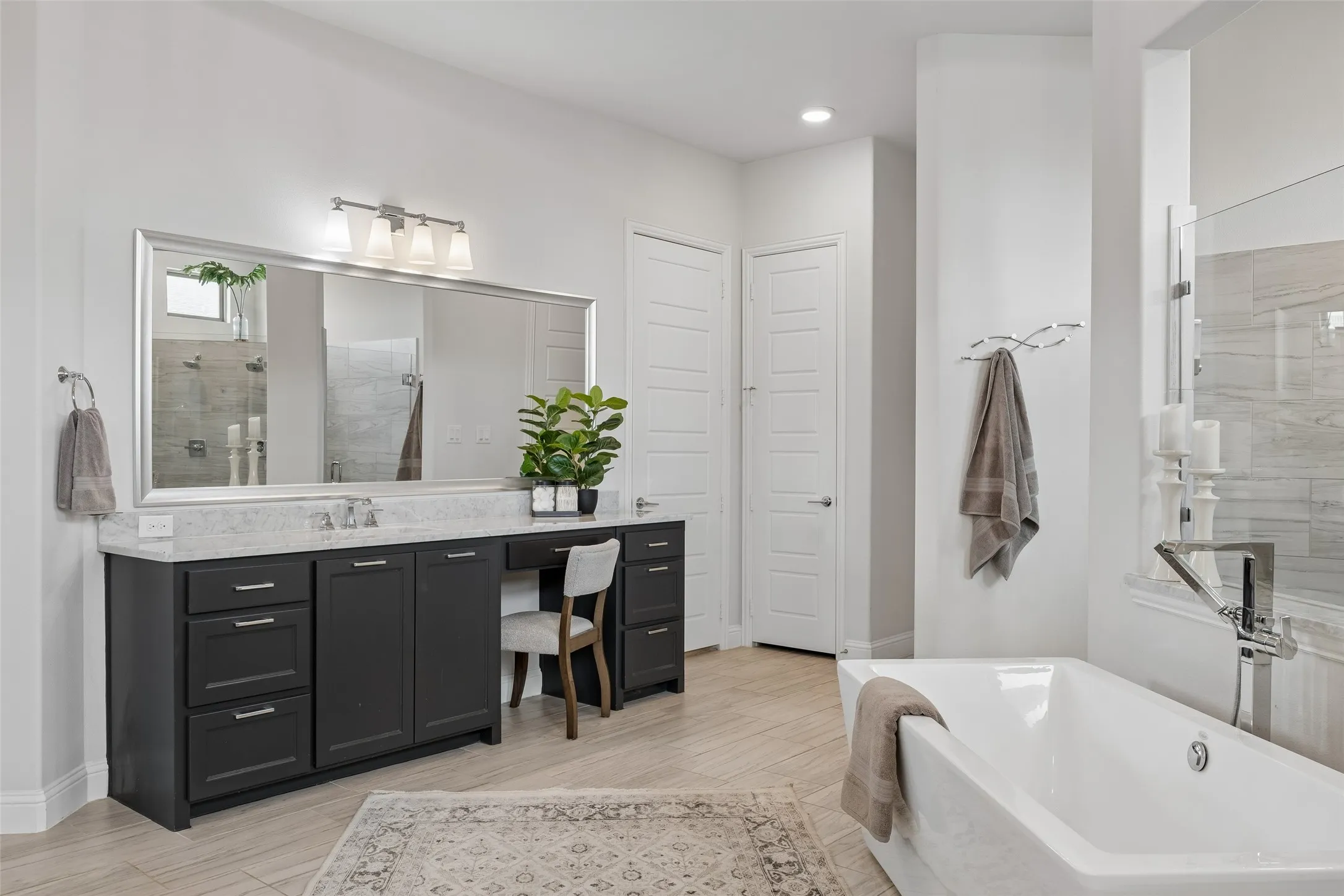 Single Family Residence For Sale in Collin County , 6300 Warwick Way, Parker, Texas 75002, 7 Bedroom, 8 Bathroom, 5 Garage spaces, 6,135 Sqft, built in 2017, mls#21292276, Real Estate Agent in Parker, Homes For Sale in Collin county, Homes For Sale in Parker, Realtor in Parker Texas, Real Estate Brokerage Independent Realty Texas, Luminita Cordes Realtor